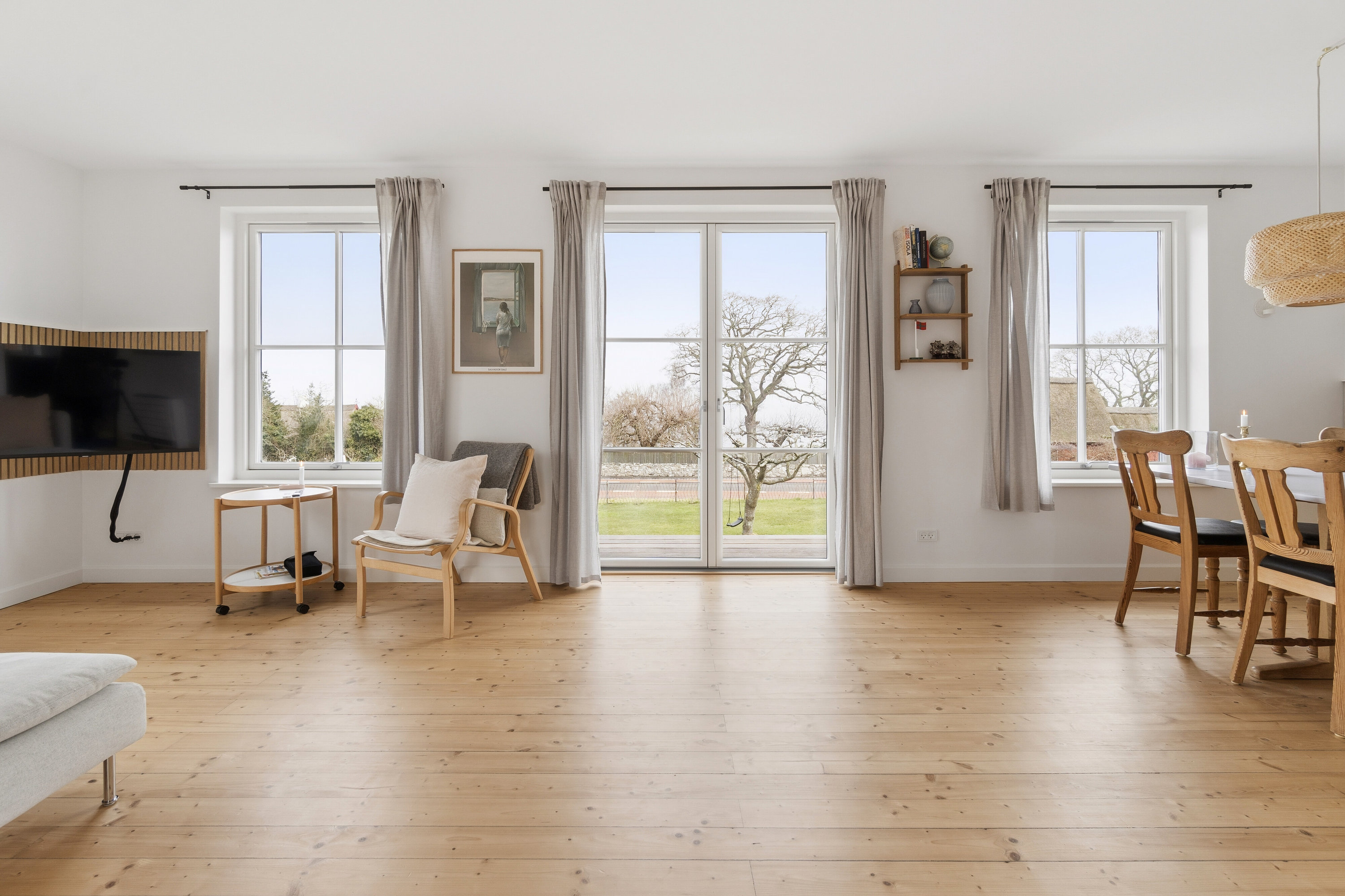 Fremhævet stue billede i fuldskærmstilstand. Billede af Bølshavn 10, Bølshavn, 3740 Svaneke