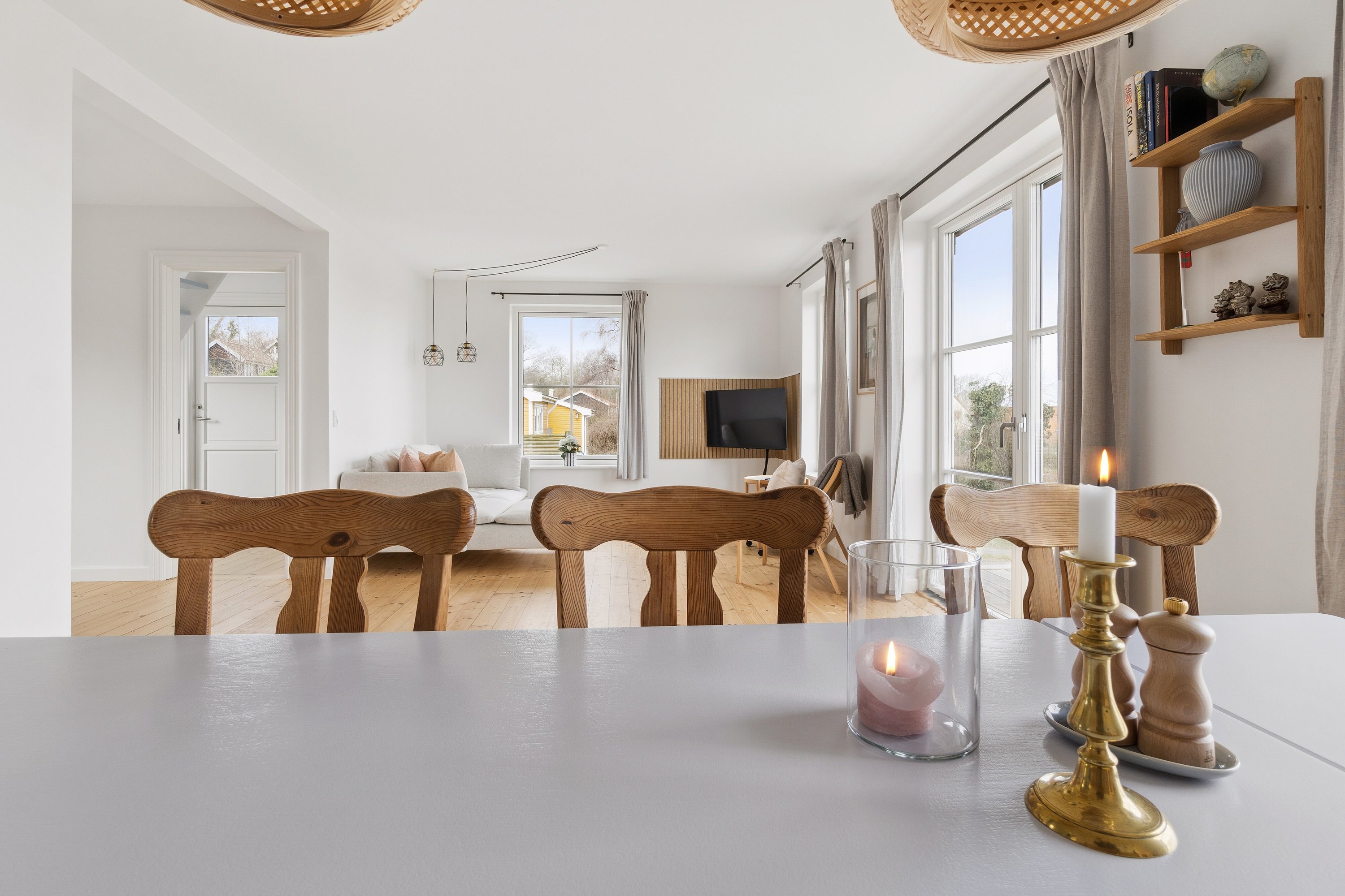 Fremhævet spisestue billede i fuldskærmstilstand. Billede af Bølshavn 10, Bølshavn, 3740 Svaneke