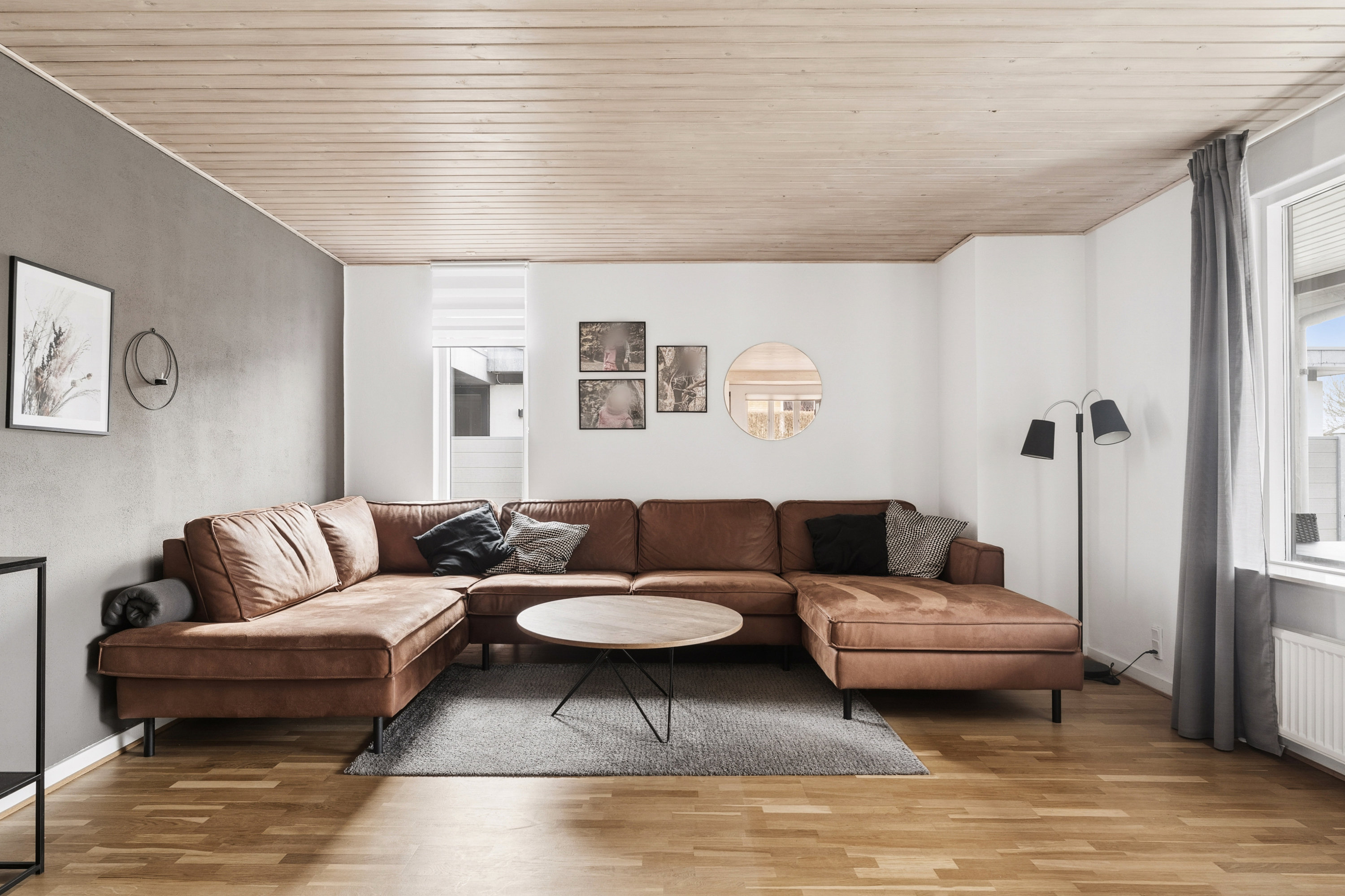 Fremhævet stue billede i fuldskærmstilstand. Billede af Kornagervej 28, 8920 Randers NV