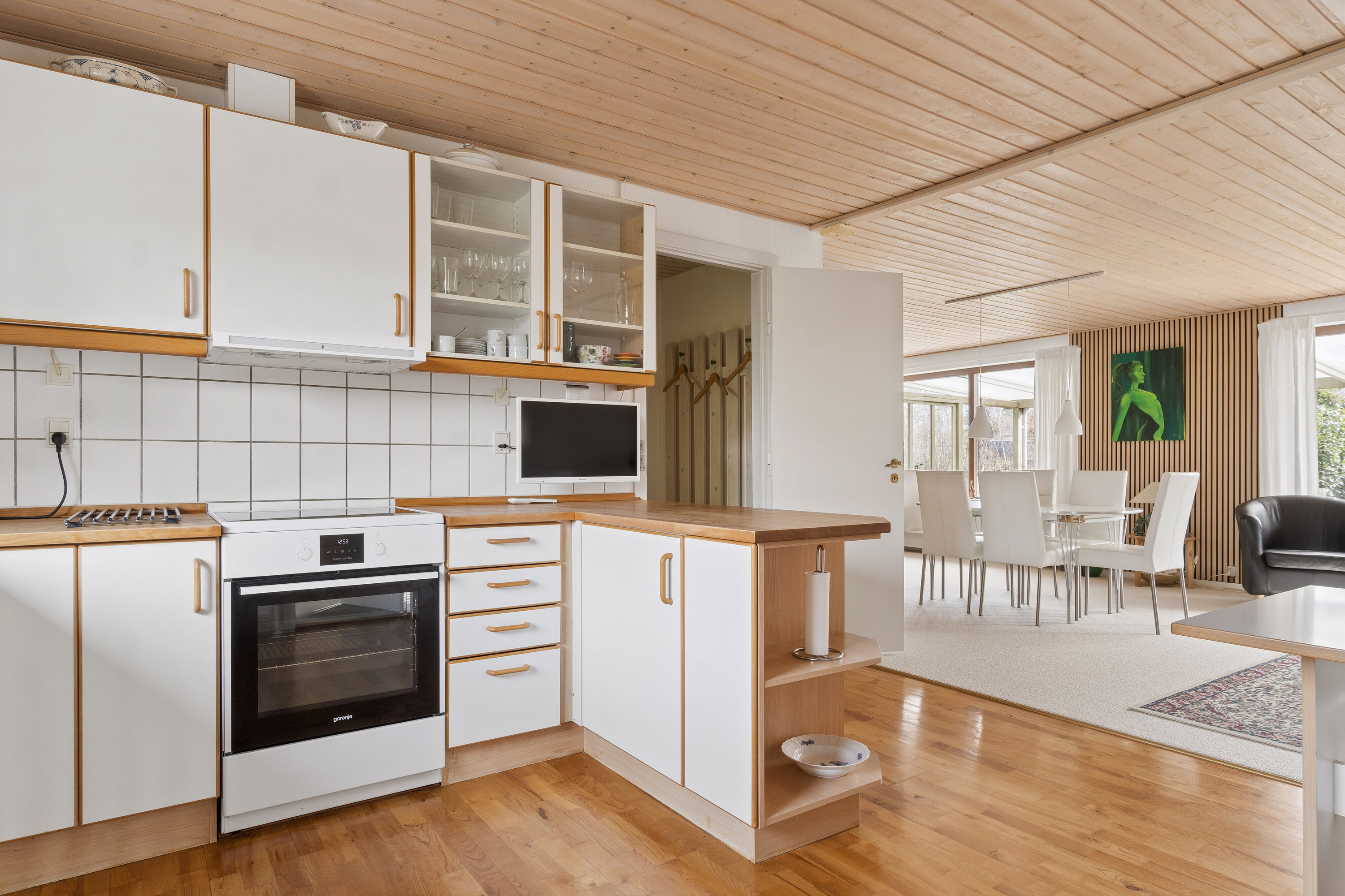 Fremhævet køkken billede i fuldskærmstilstand. Billede af Femkløvervej 7, 3310 Ølsted