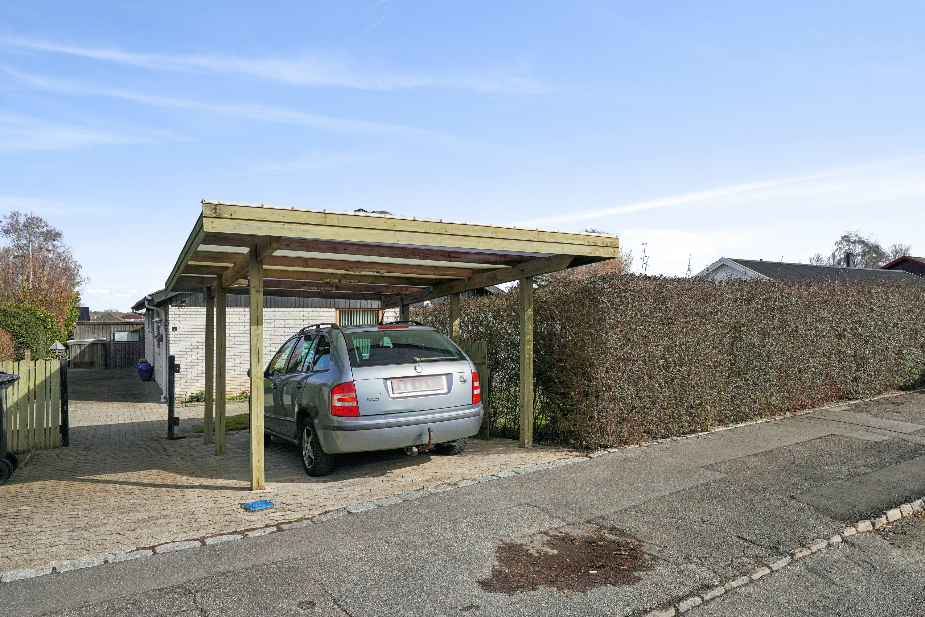 Fremhævet set fra vejen billede i fuldskærmstilstand. Billede af Femkløvervej 7, 3310 Ølsted