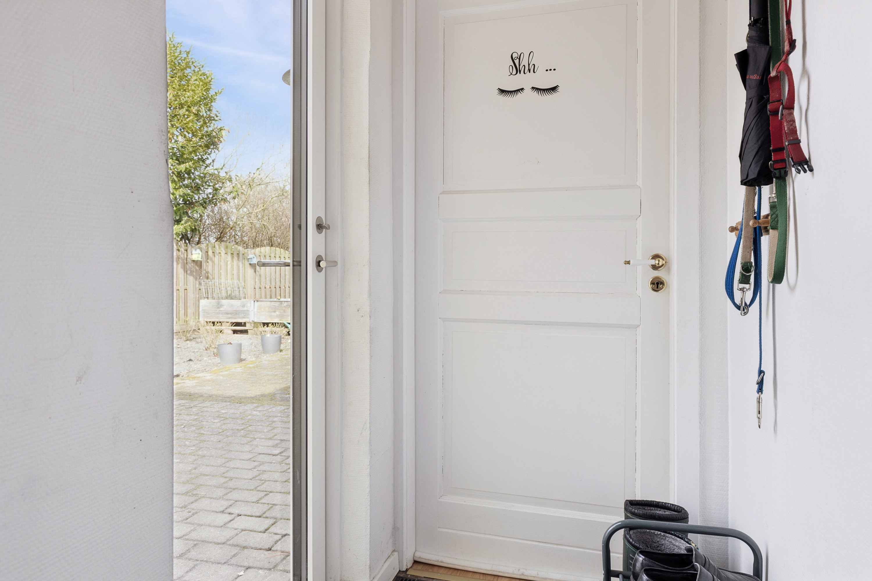 Fremhævet entre billede i fuldskærmstilstand. Billede af Kalundborgvej 83, 4470 Svebølle