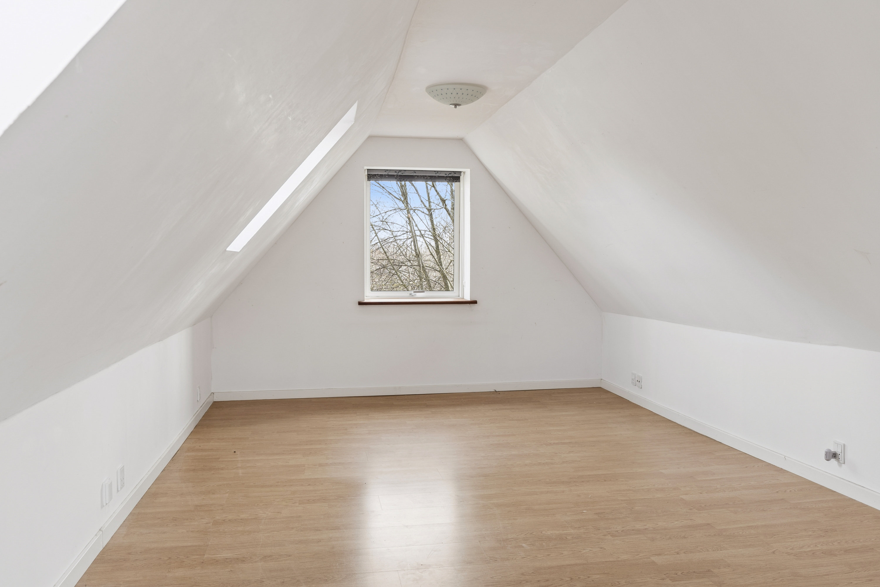 Fremhævet værelse billede i fuldskærmstilstand. Billede af Kalundborgvej 83, 4470 Svebølle