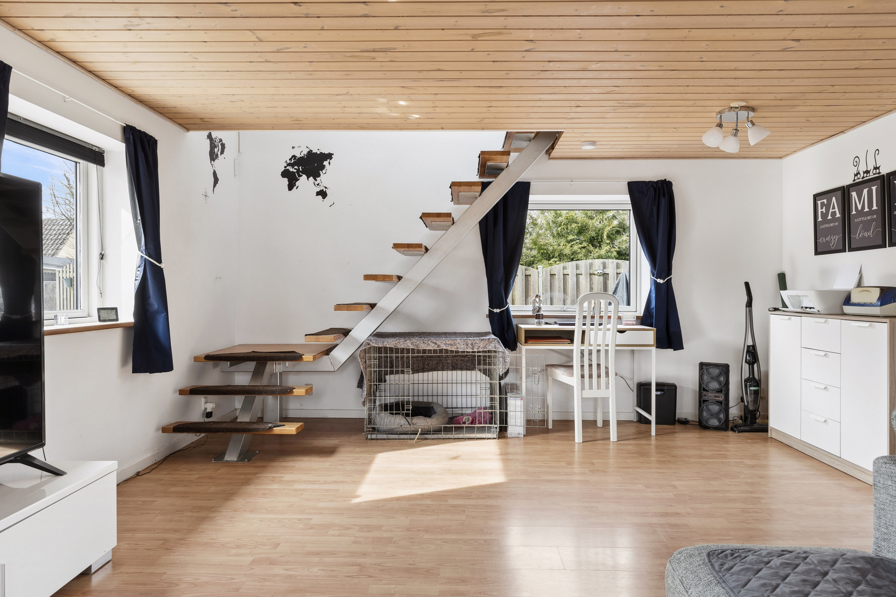 Fremhævet stue billede i fuldskærmstilstand. Billede af Kalundborgvej 83, 4470 Svebølle