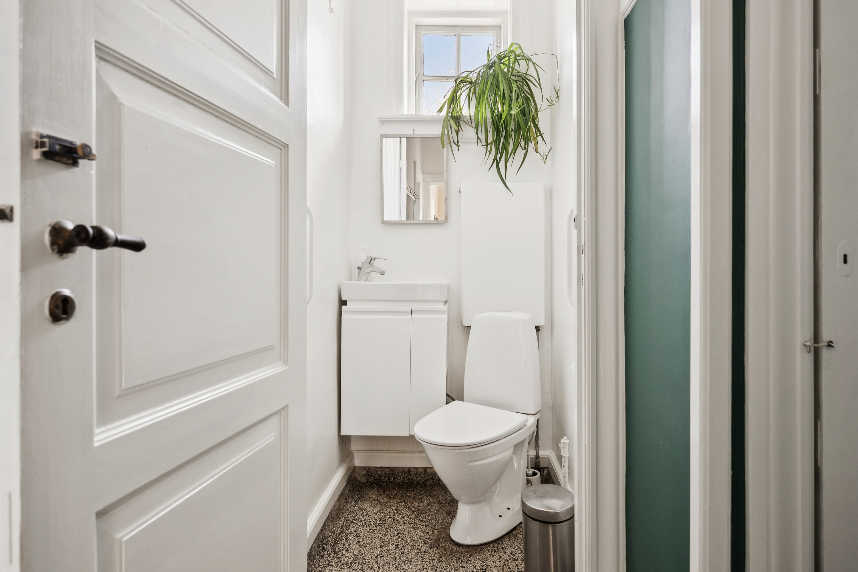 Fremhævet badeværelse billede i fuldskærmstilstand. Billede af Bogenæsvej 3, 2700 Brønshøj