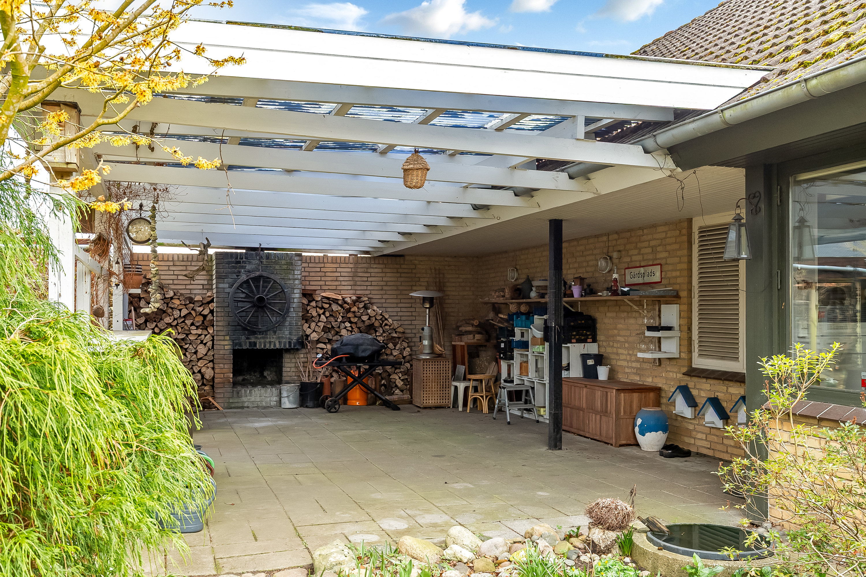 Fremhævet overdækket terrasse billede i fuldskærmstilstand. Billede af Augustvænget 20, Bramdrupdam, 6000 Kolding