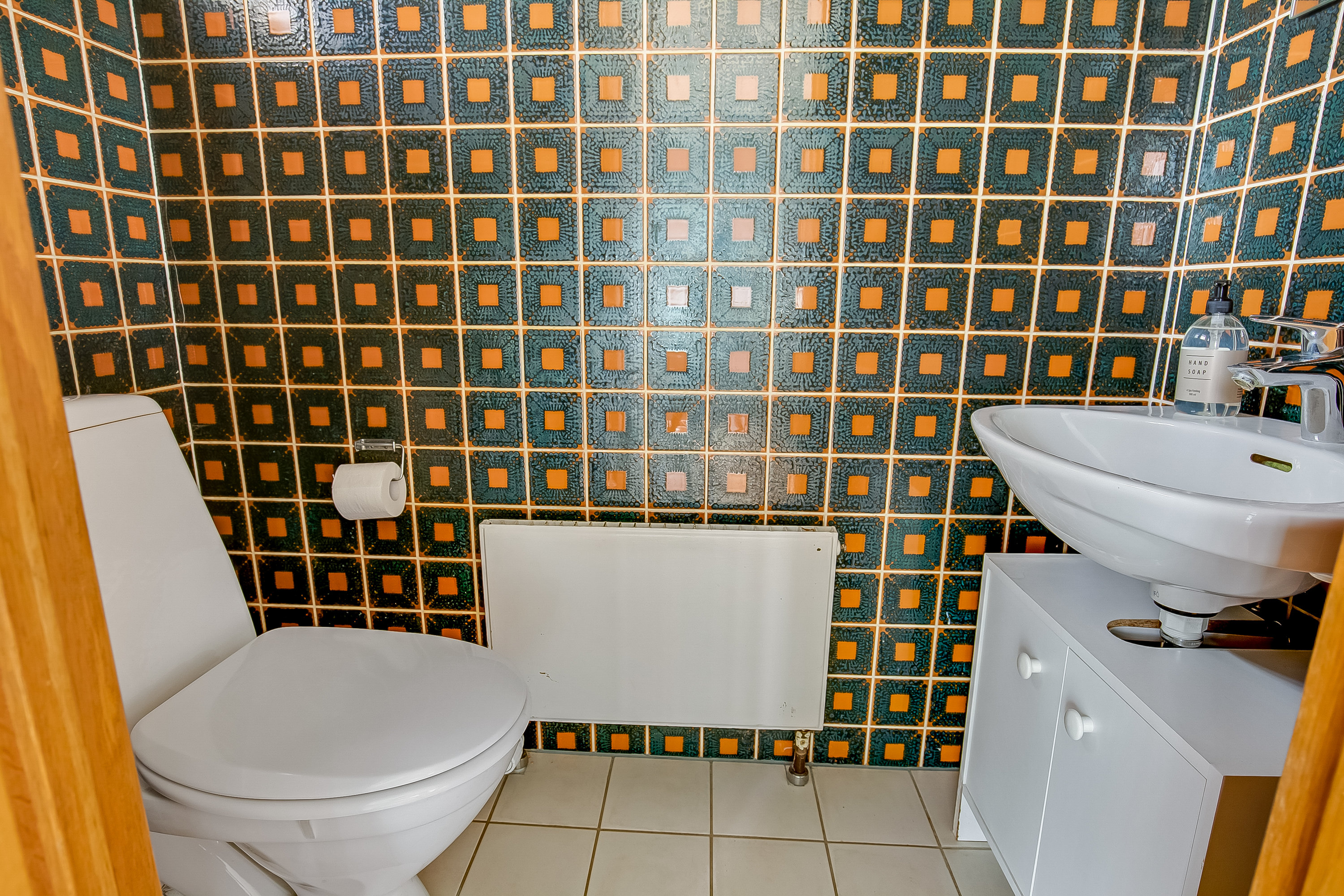 Fremhævet gæstetoilet billede i fuldskærmstilstand. Billede af Augustvænget 20, Bramdrupdam, 6000 Kolding