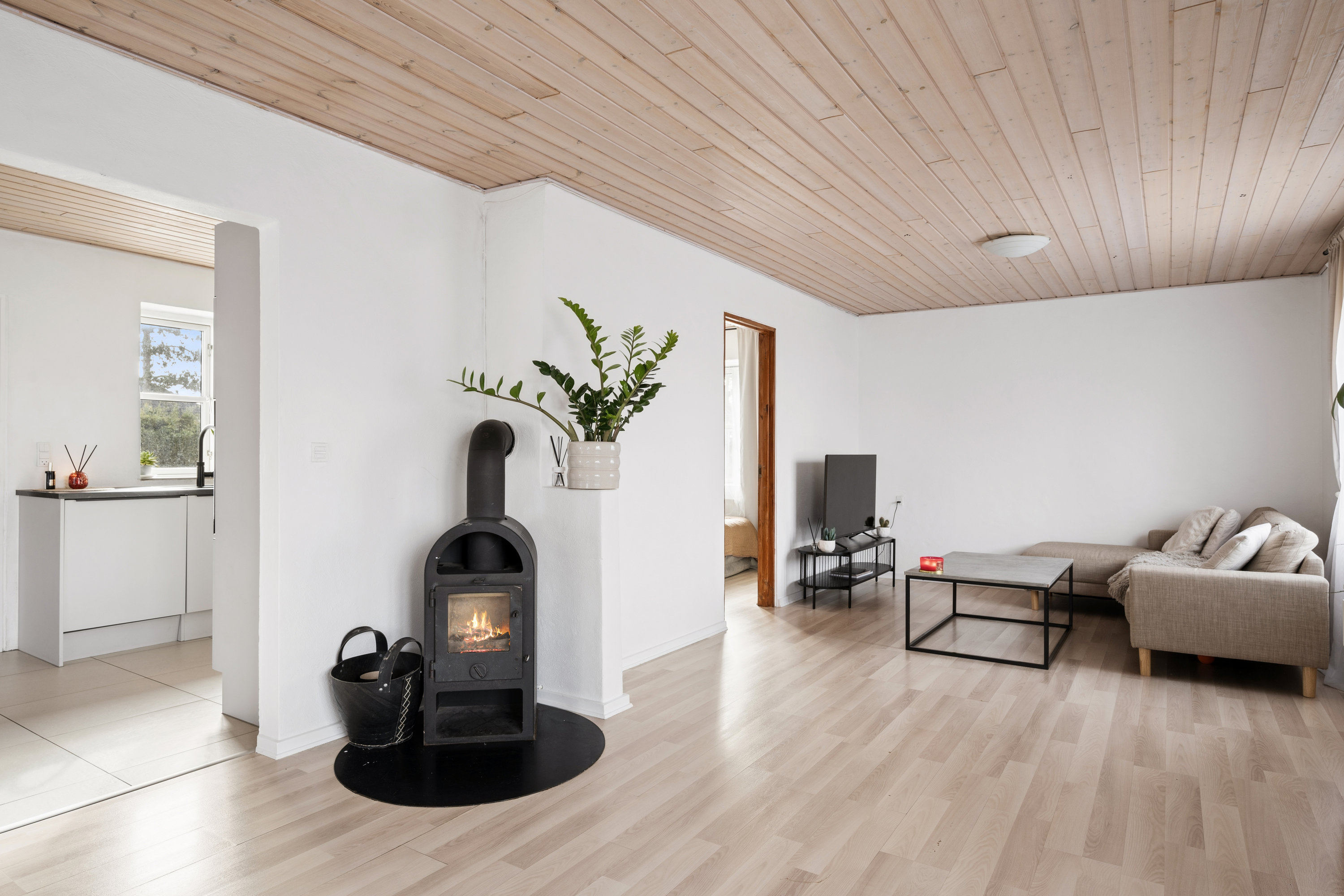 Fremhævet stue billede i fuldskærmstilstand. Billede af Mortensensvej 17, 8963 Auning