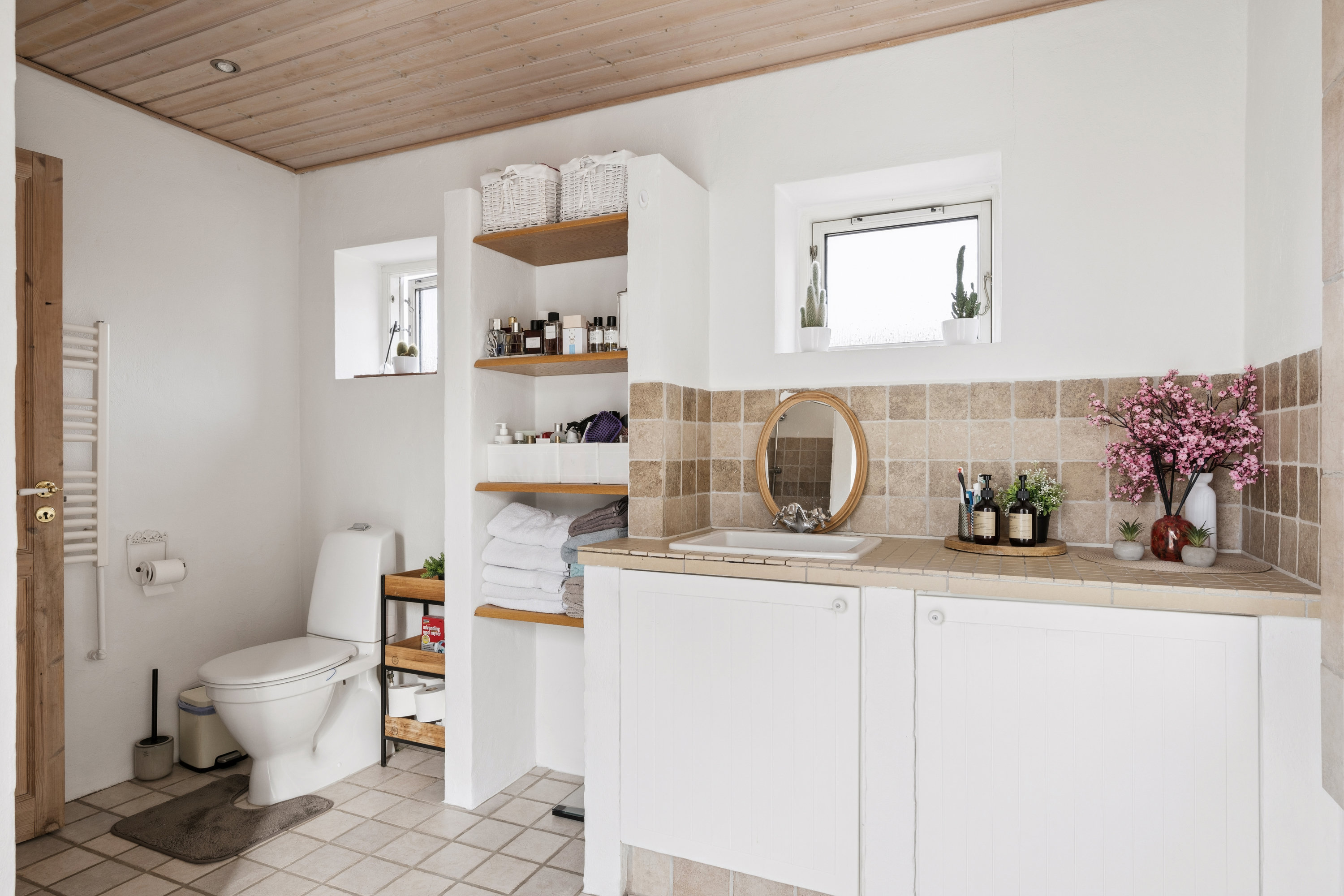 Fremhævet badeværelse billede i fuldskærmstilstand. Billede af Mortensensvej 17, 8963 Auning