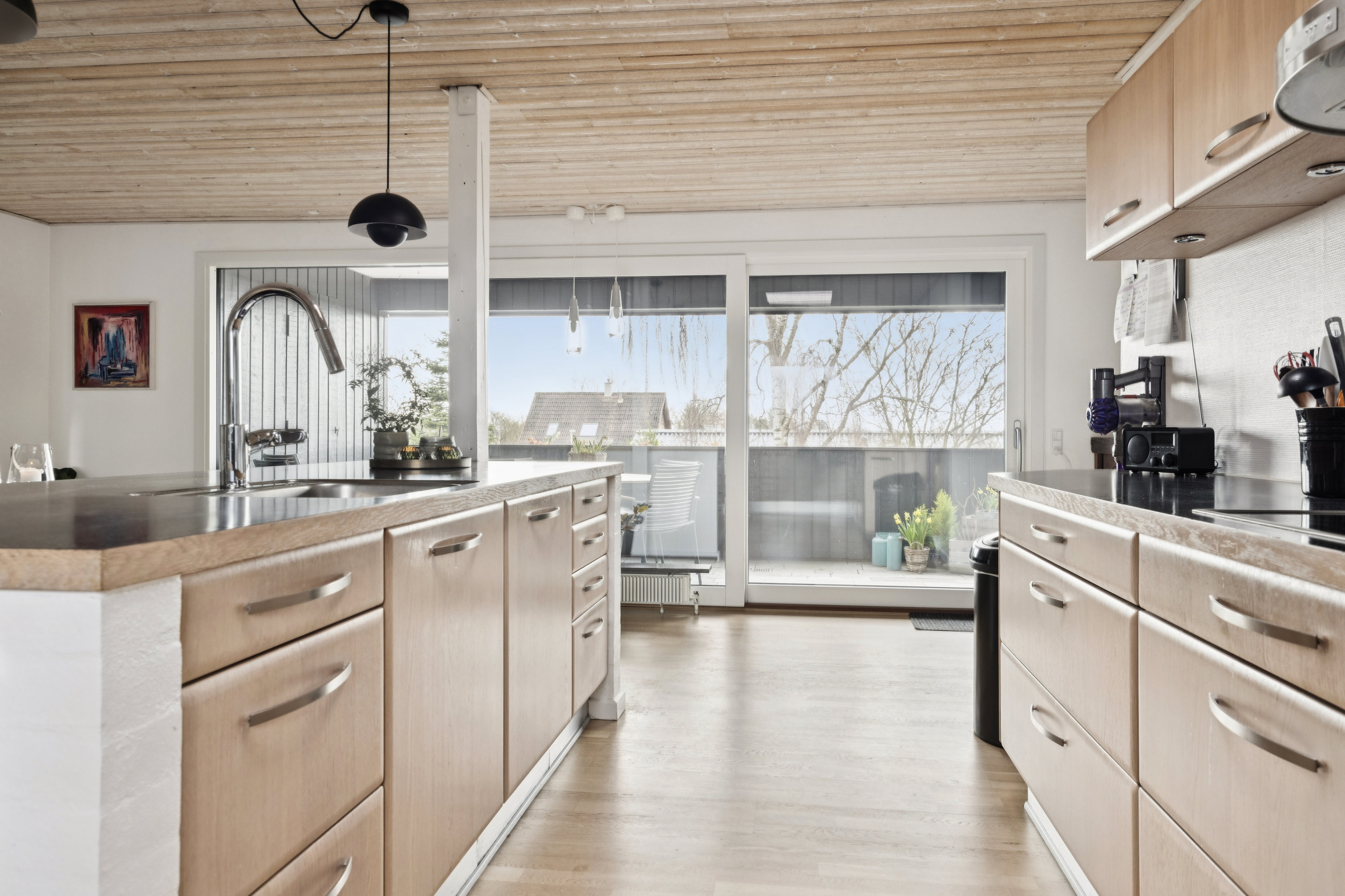 Fremhævet køkken billede i fuldskærmstilstand. Billede af Kirkevej 6, Vester Hassing, 9310 Vodskov