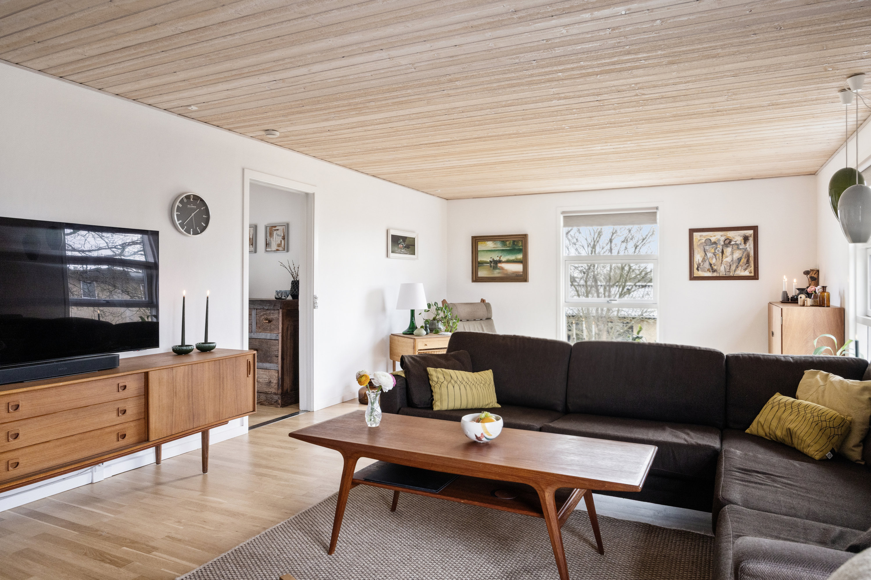 Fremhævet stue billede i fuldskærmstilstand. Billede af Kirkevej 6, Vester Hassing, 9310 Vodskov