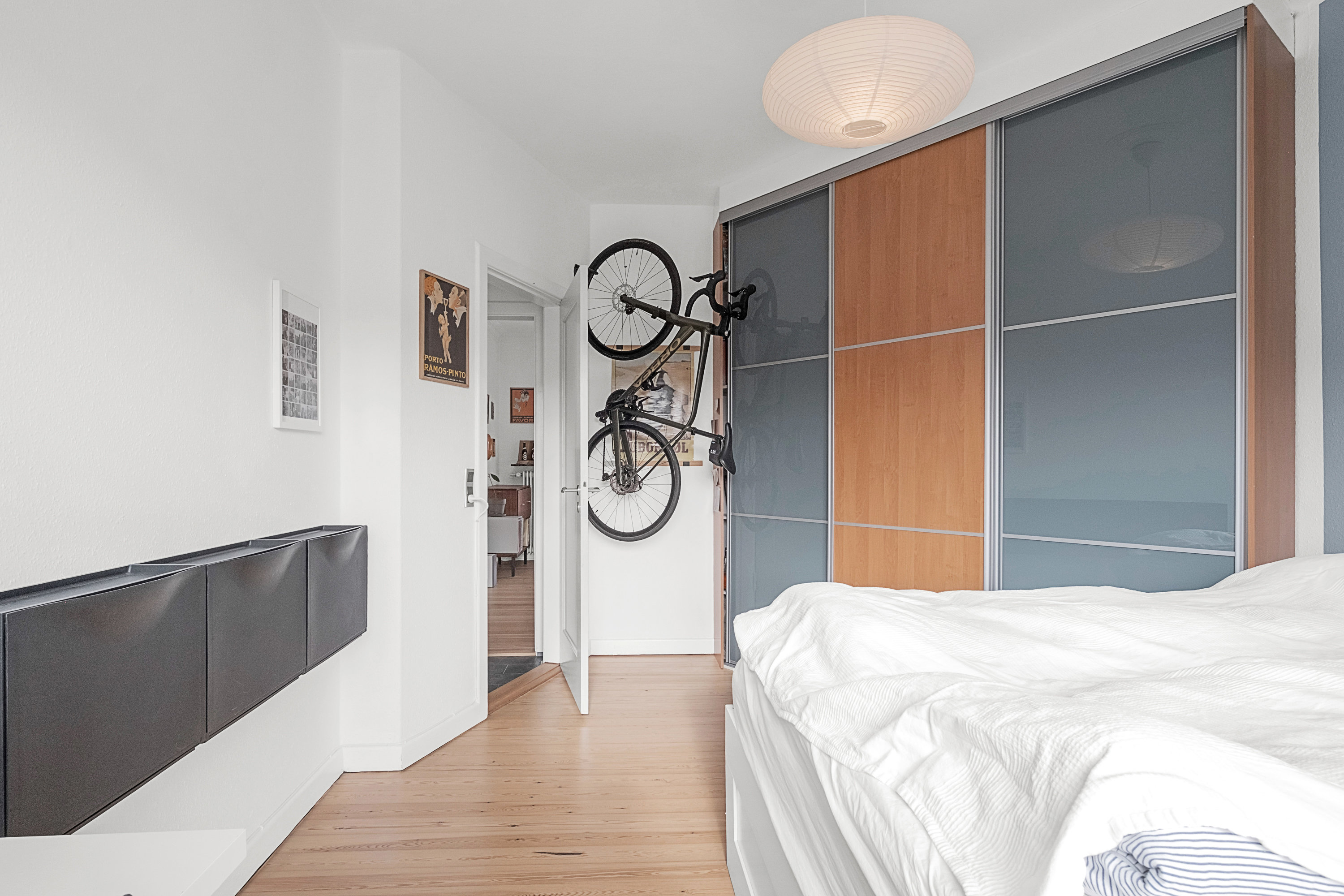 Fremhævet soveværelse billede i fuldskærmstilstand. Billede af Skanderborgvej 1, 3. tv., 8000 Aarhus C