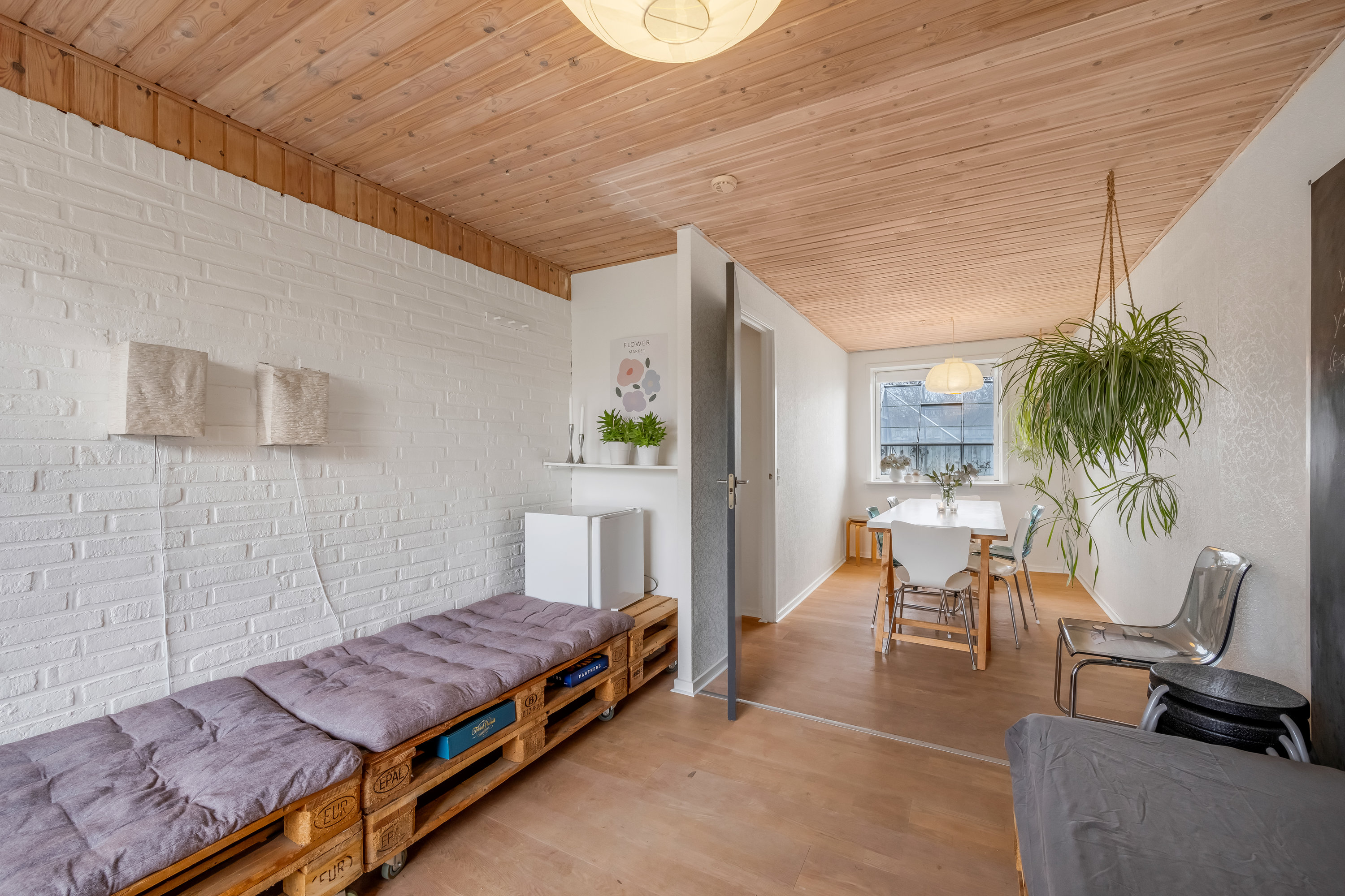 Fremhævet soveværelse billede i fuldskærmstilstand. Billede af Blomstervænget 26, Rindum, 6950 Ringkøbing