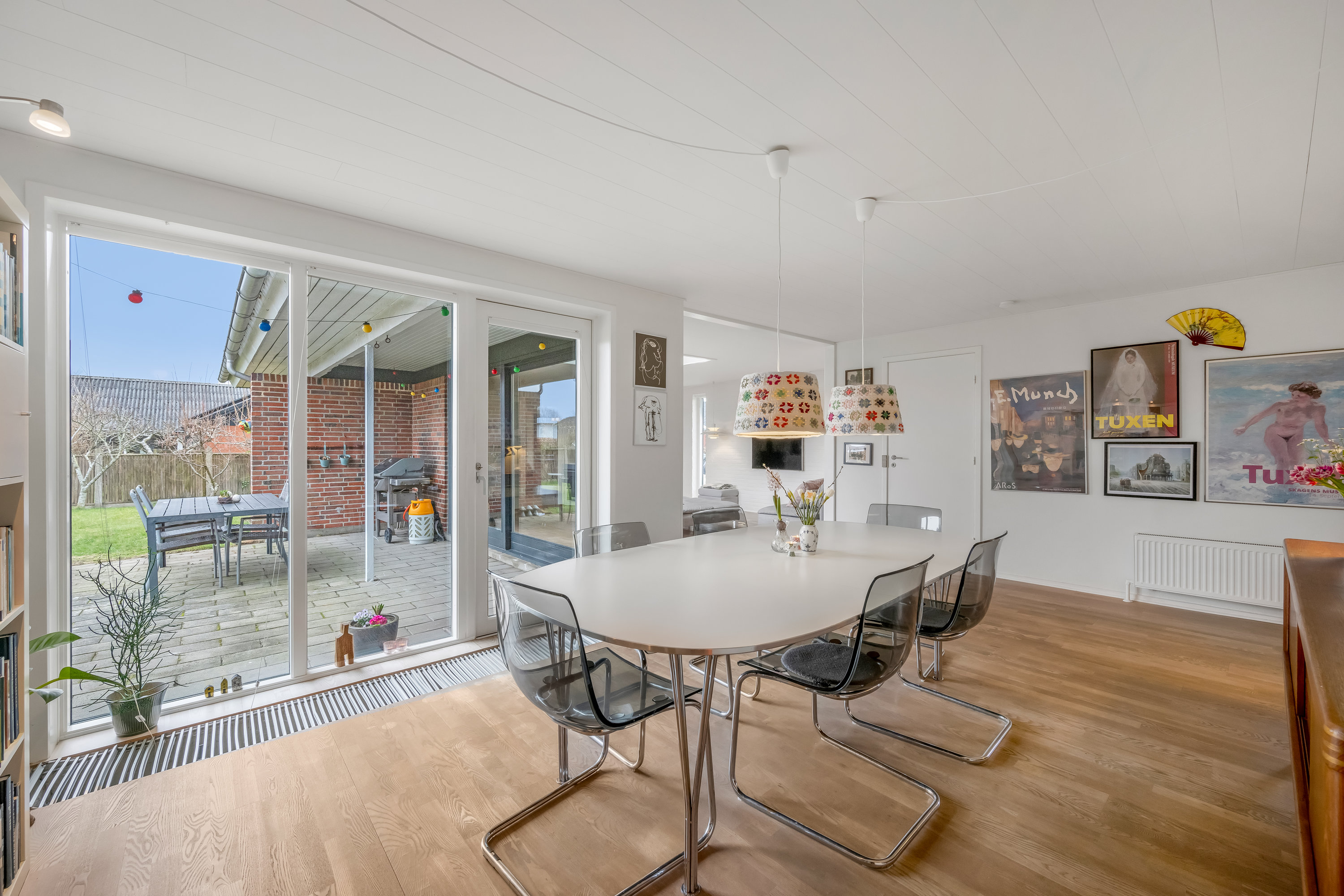 Fremhævet stue billede i fuldskærmstilstand. Billede af Blomstervænget 26, Rindum, 6950 Ringkøbing