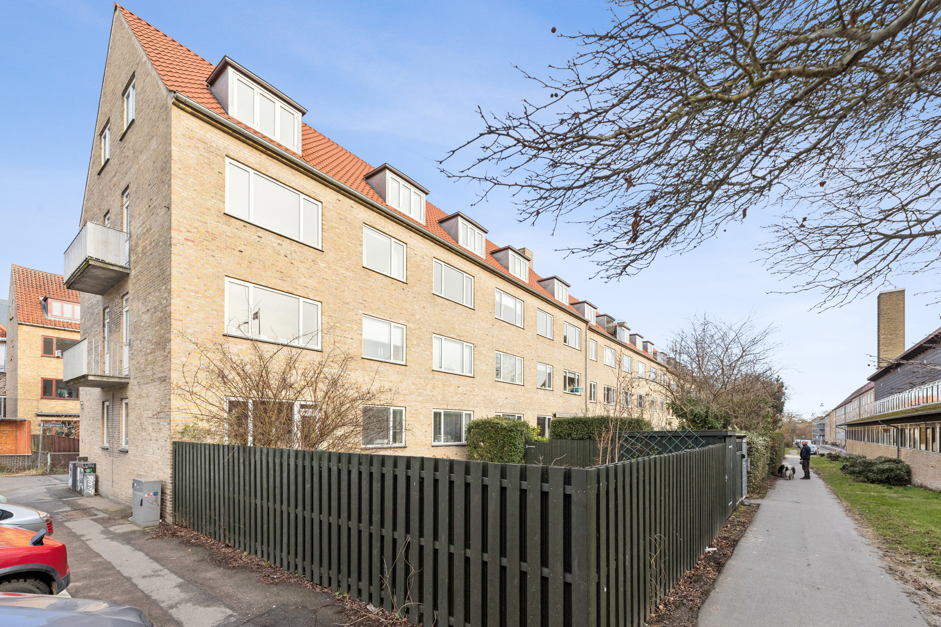 Fremhævet andet billede i fuldskærmstilstand. Billede af Langdraget 29, 1. tv., 2720 Vanløse