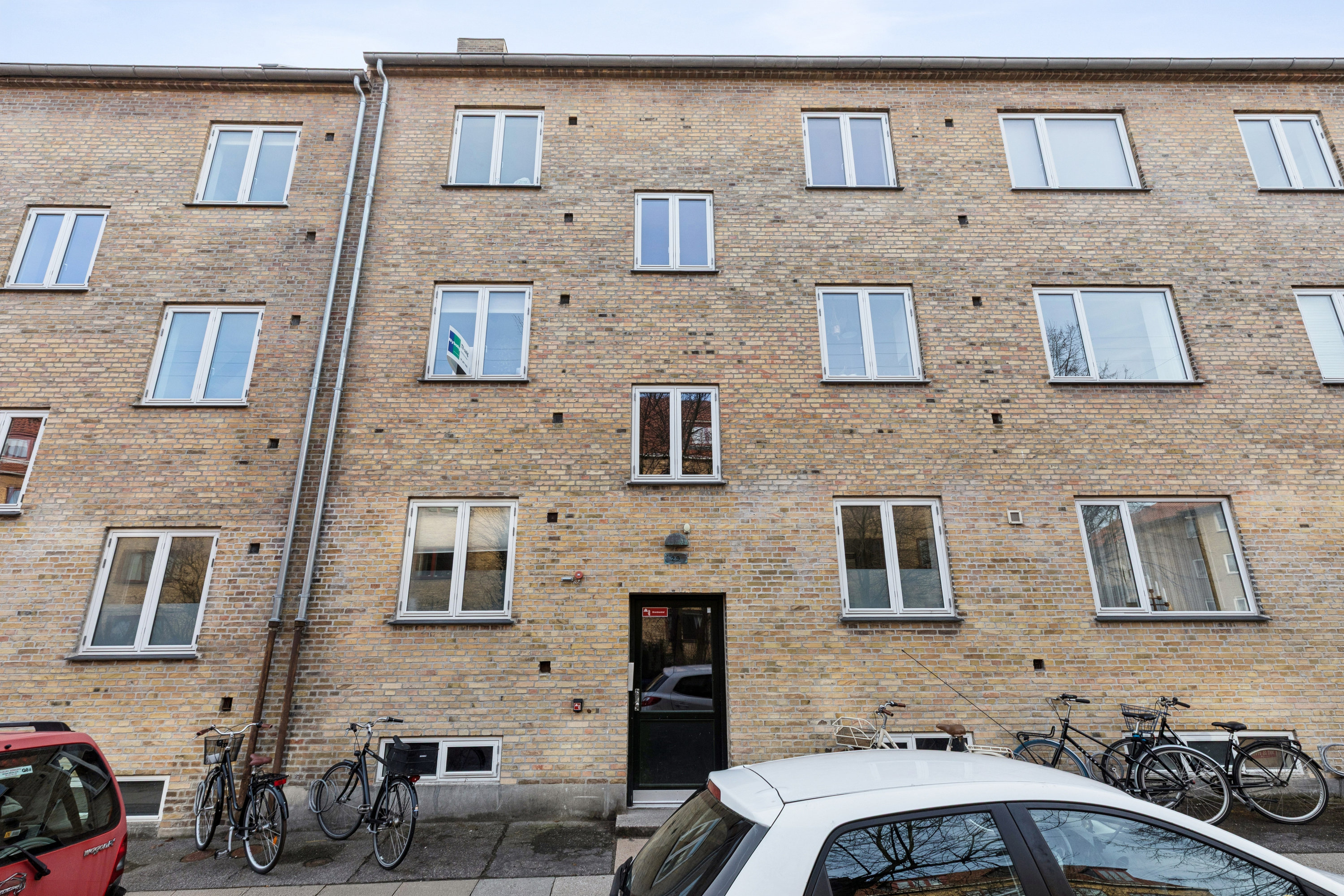 Fremhævet andet billede i fuldskærmstilstand. Billede af Langdraget 29, 1. tv., 2720 Vanløse