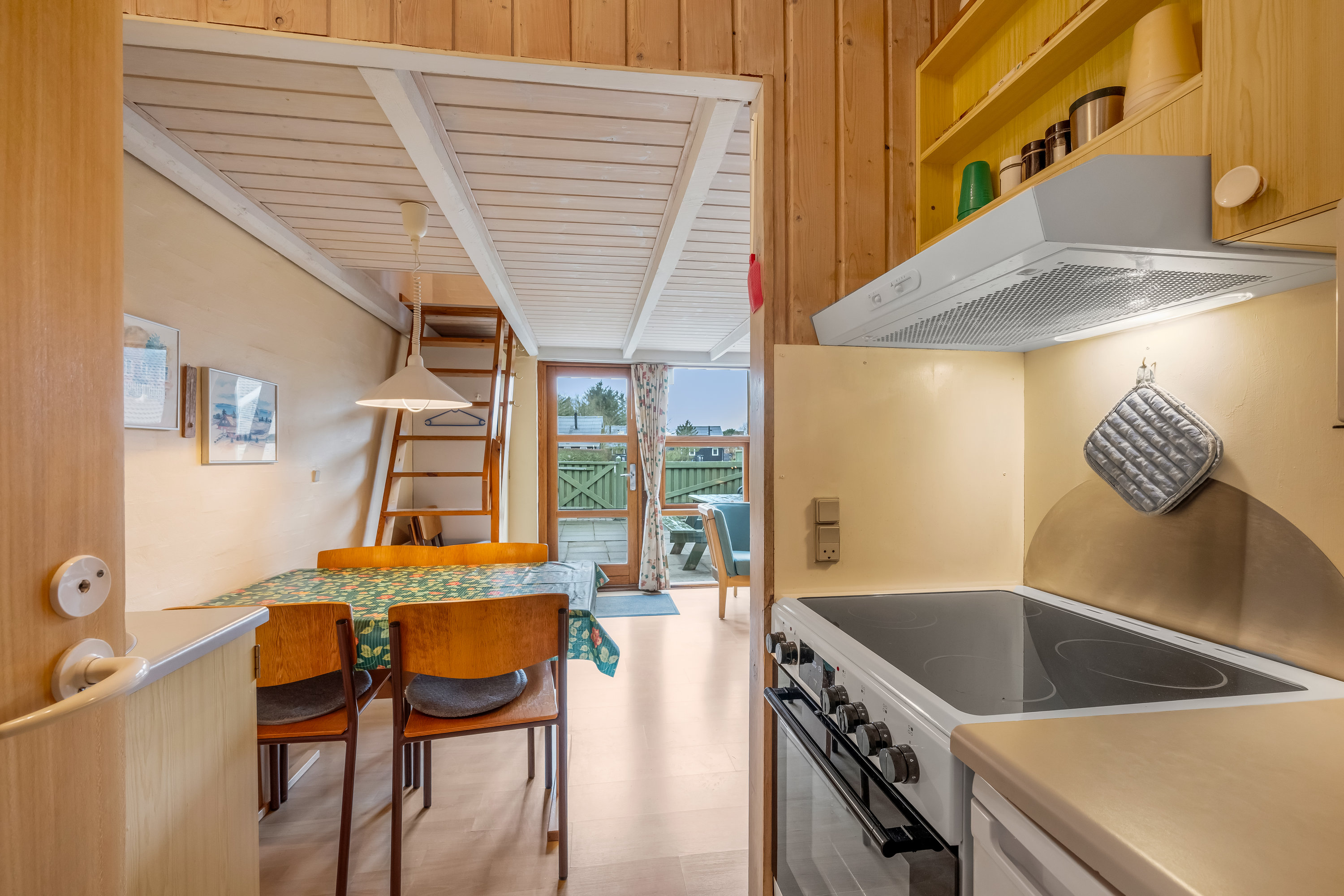 Fremhævet køkken billede i fuldskærmstilstand. Billede af Vester Fælled 178, 6893 Hemmet