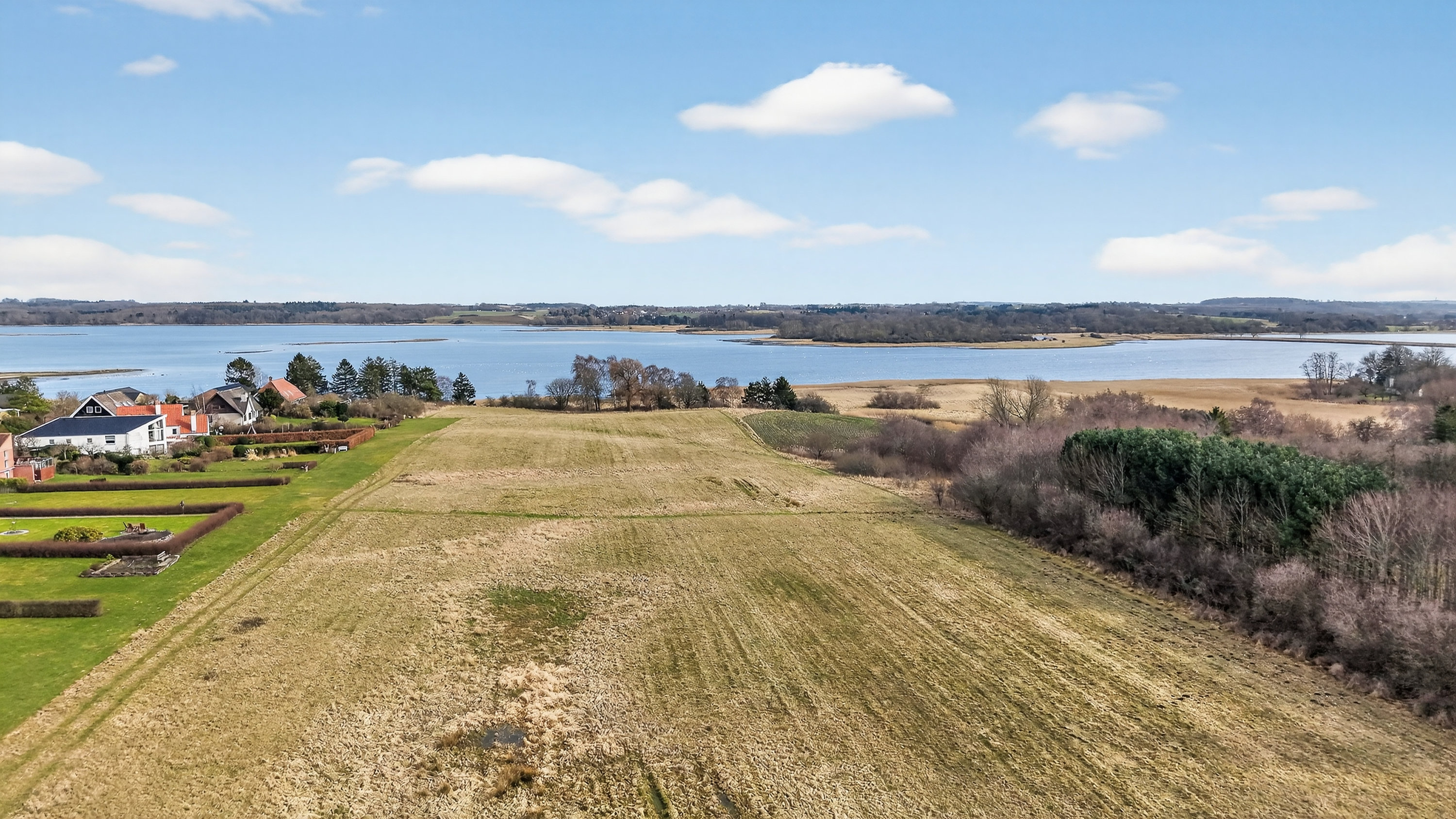 Fremhævet luftfoto billede i fuldskærmstilstand. Billede af Arnakkegårds Alle 18, Arnakke, 4390 Vipperød