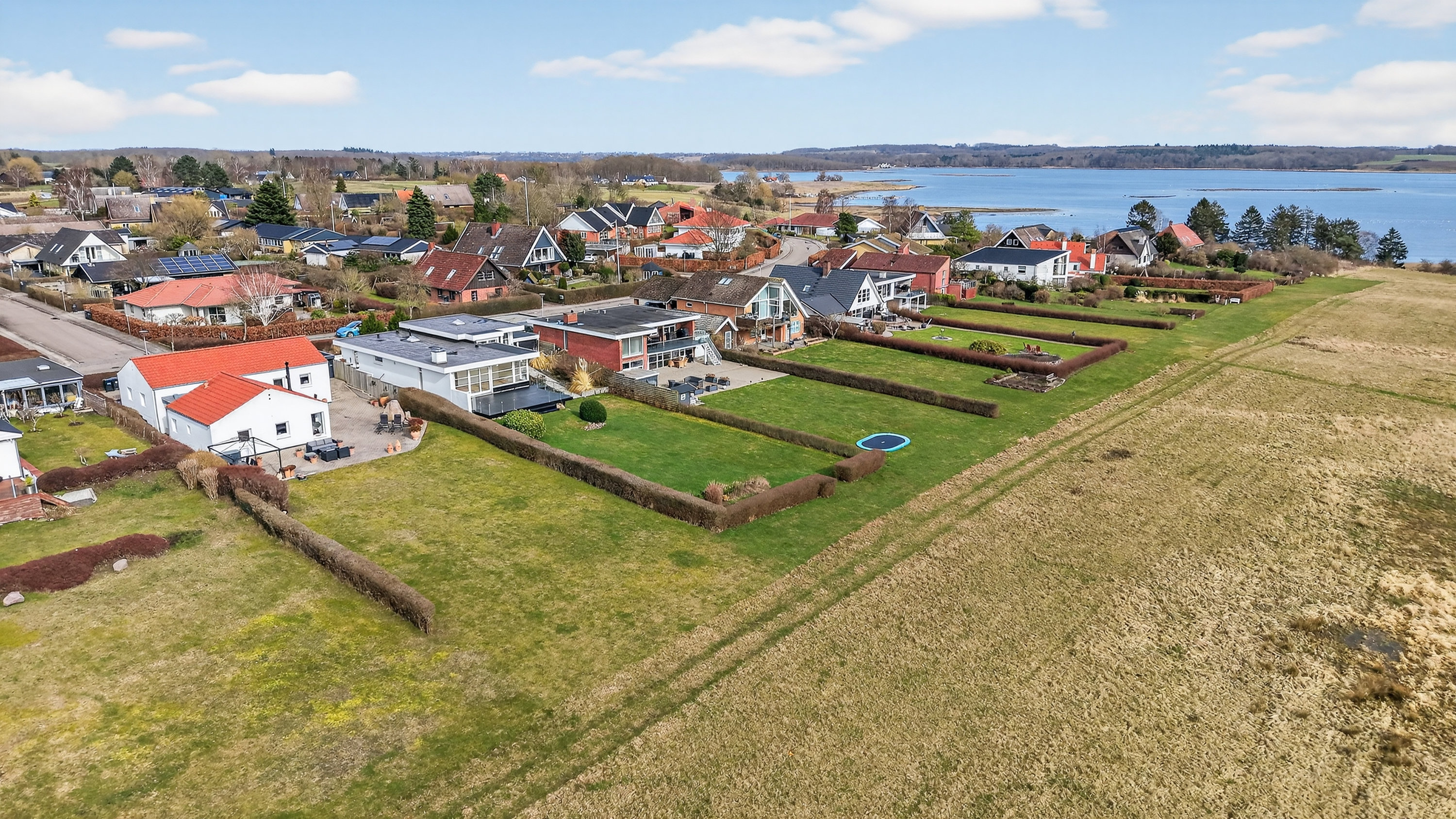 Fremhævet luftfoto billede i fuldskærmstilstand. Billede af Arnakkegårds Alle 18, Arnakke, 4390 Vipperød