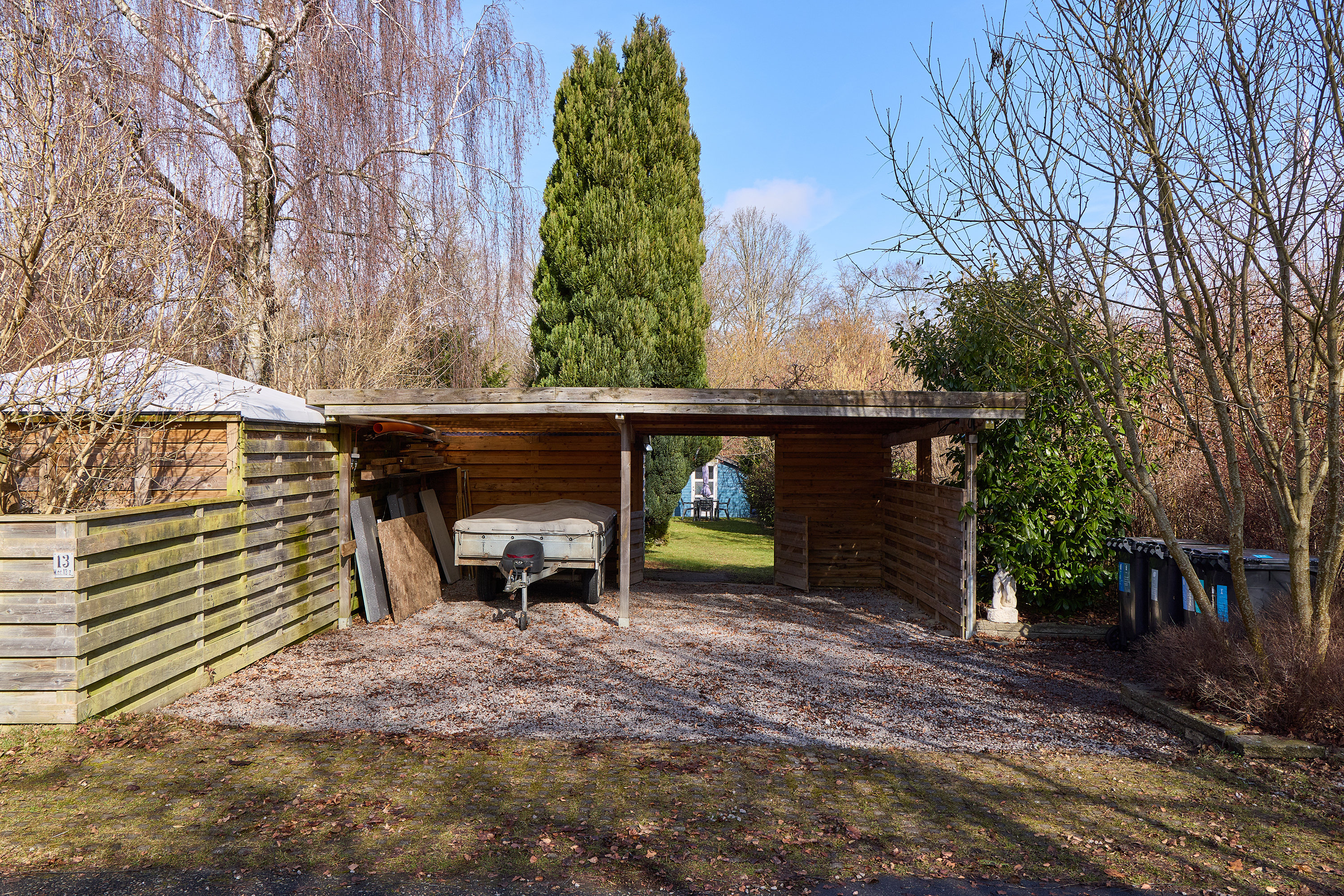 Fremhævet indkørsel billede i fuldskærmstilstand. Billede af Hvilehøj Sidevej 13, Dalby Huse, 3630 Jægerspris