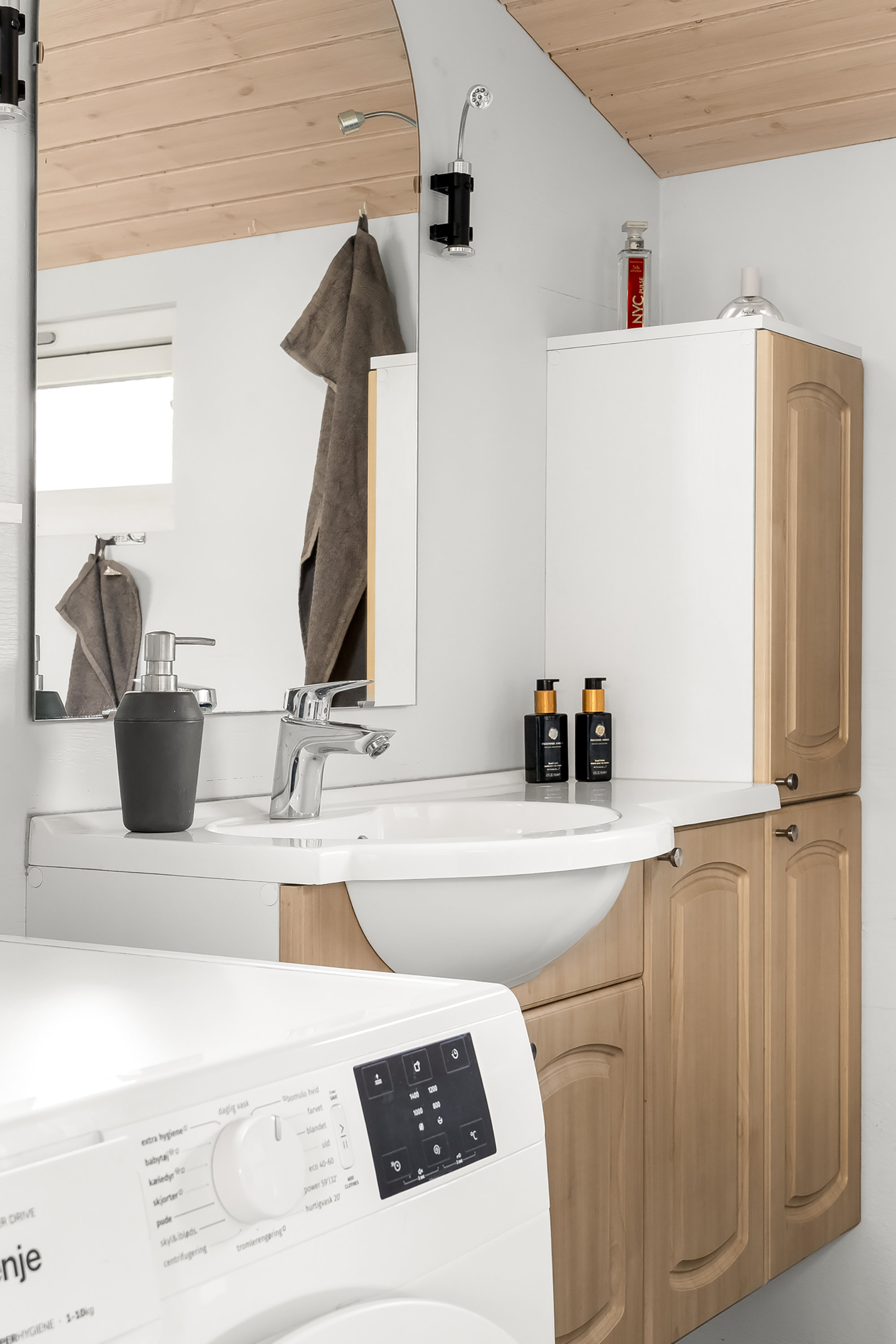 Fremhævet badeværelse billede i fuldskærmstilstand. Billede af Hvilehøj Sidevej 13, Dalby Huse, 3630 Jægerspris