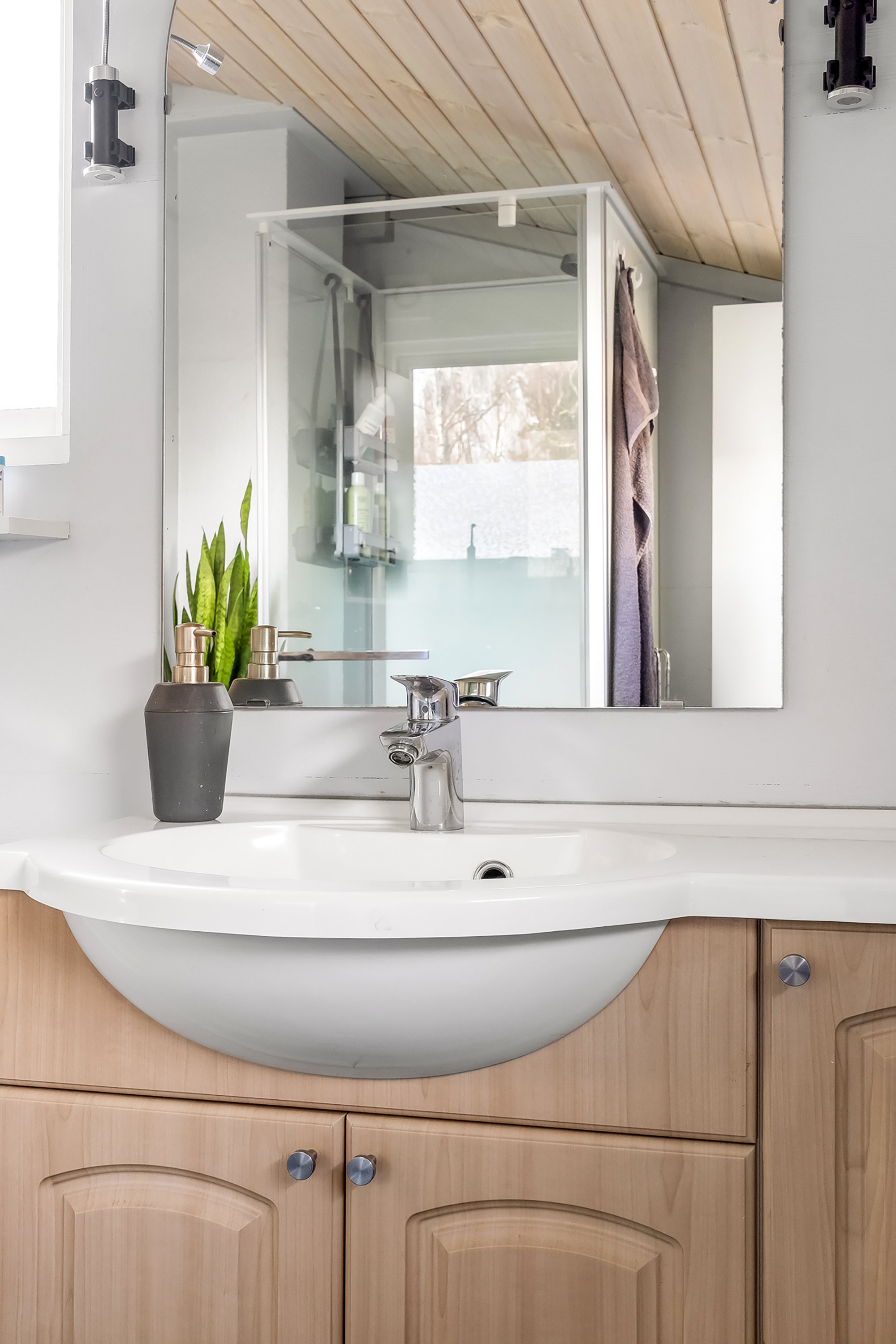 Fremhævet badeværelse billede i fuldskærmstilstand. Billede af Hvilehøj Sidevej 13, Dalby Huse, 3630 Jægerspris