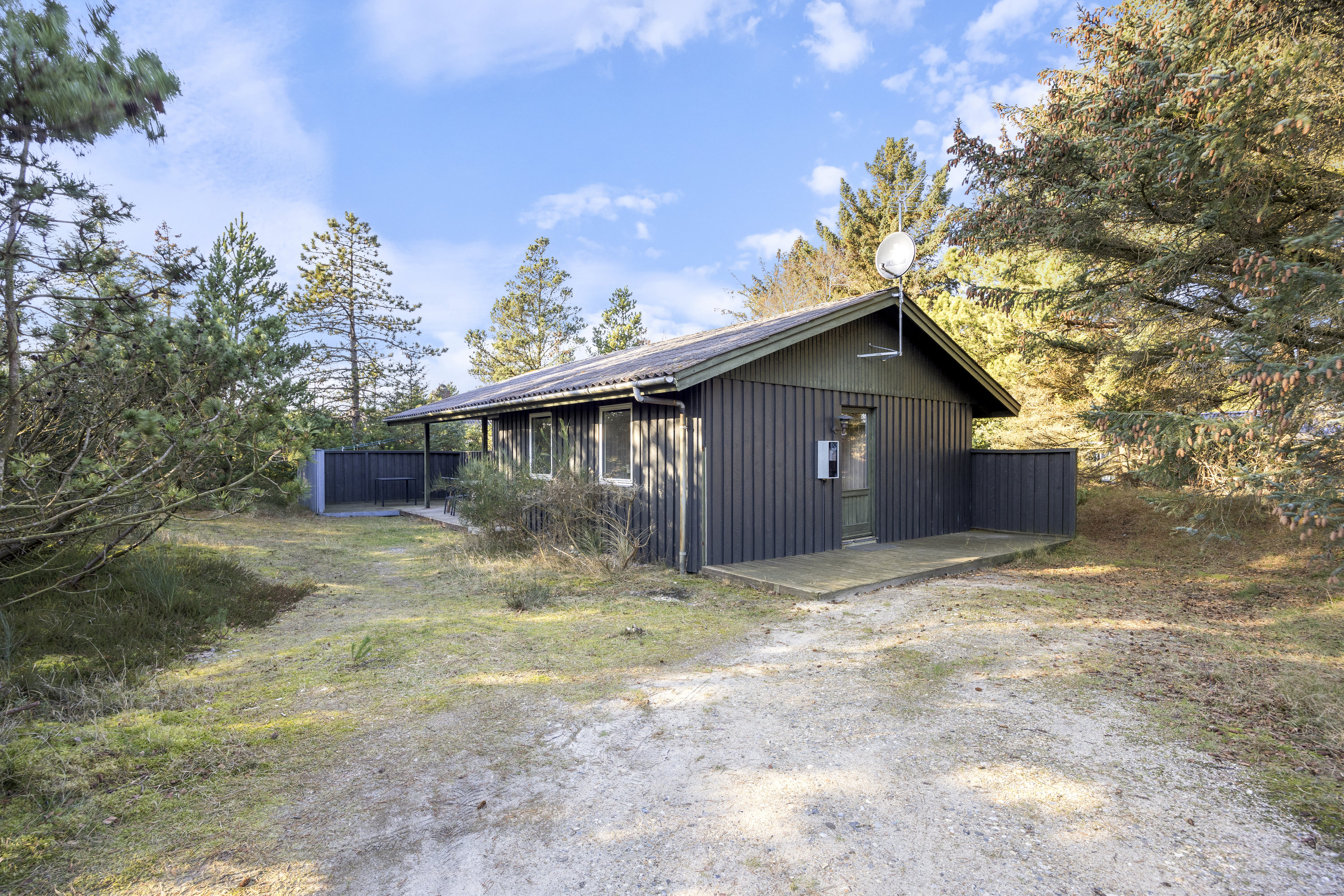 Fremhævet  billede i fuldskærmstilstand. Billede af Kirstinevej 36, Bjerregaard, 6960 Hvide Sande