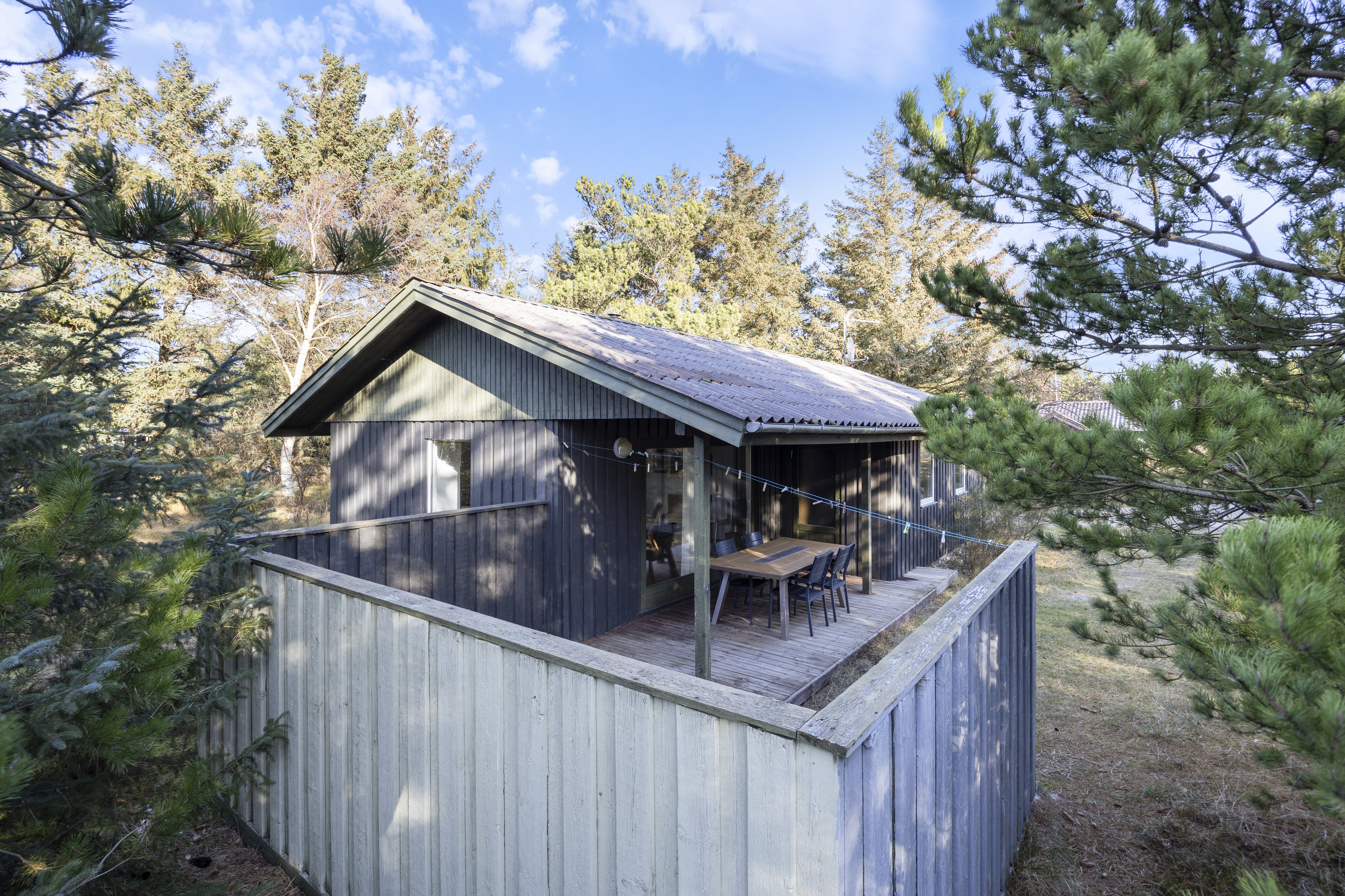 Fremhævet  billede i fuldskærmstilstand. Billede af Kirstinevej 36, Bjerregaard, 6960 Hvide Sande