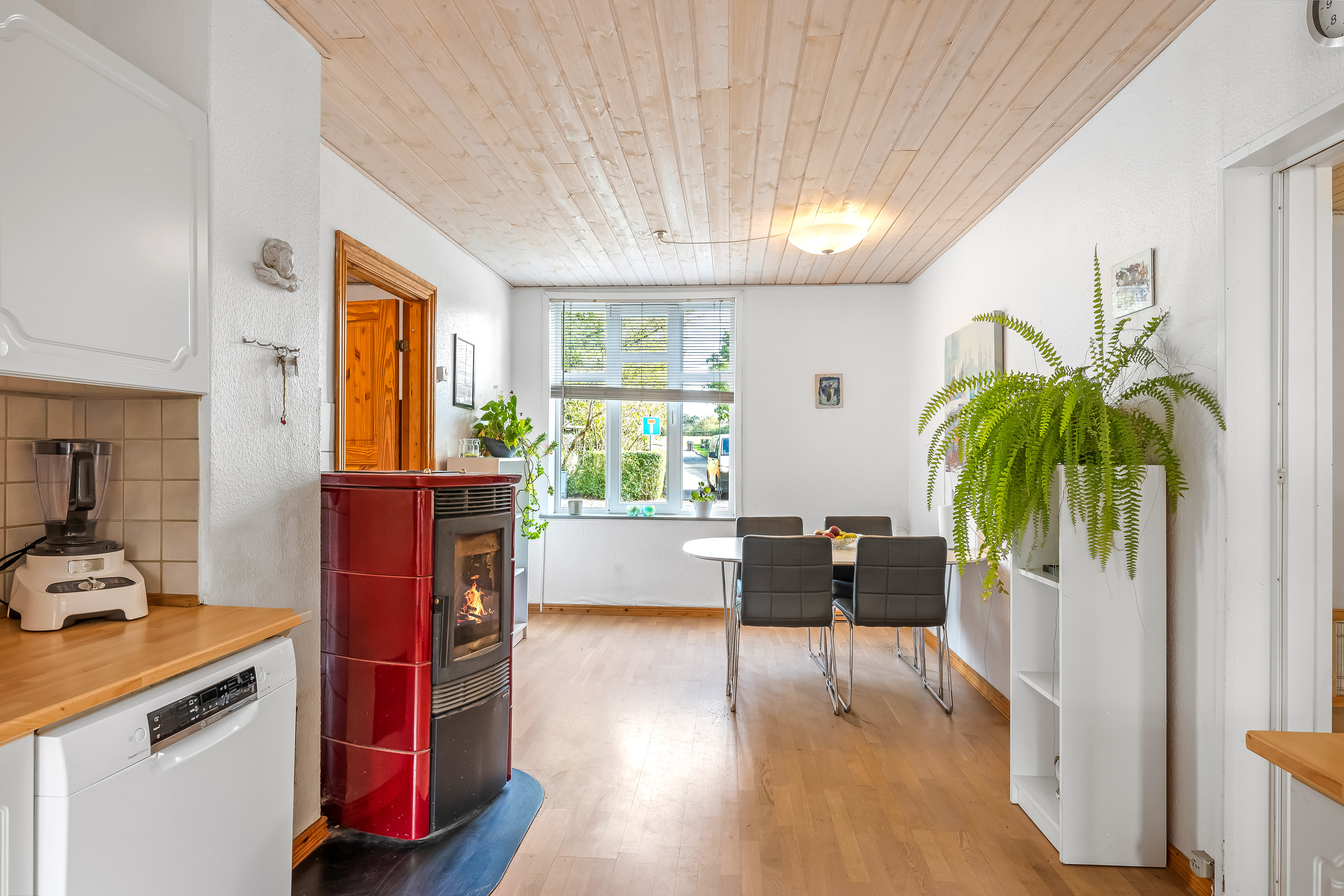 Fremhævet  billede i fuldskærmstilstand. Billede af Stationsvej 12, Spandet, 6760 Ribe