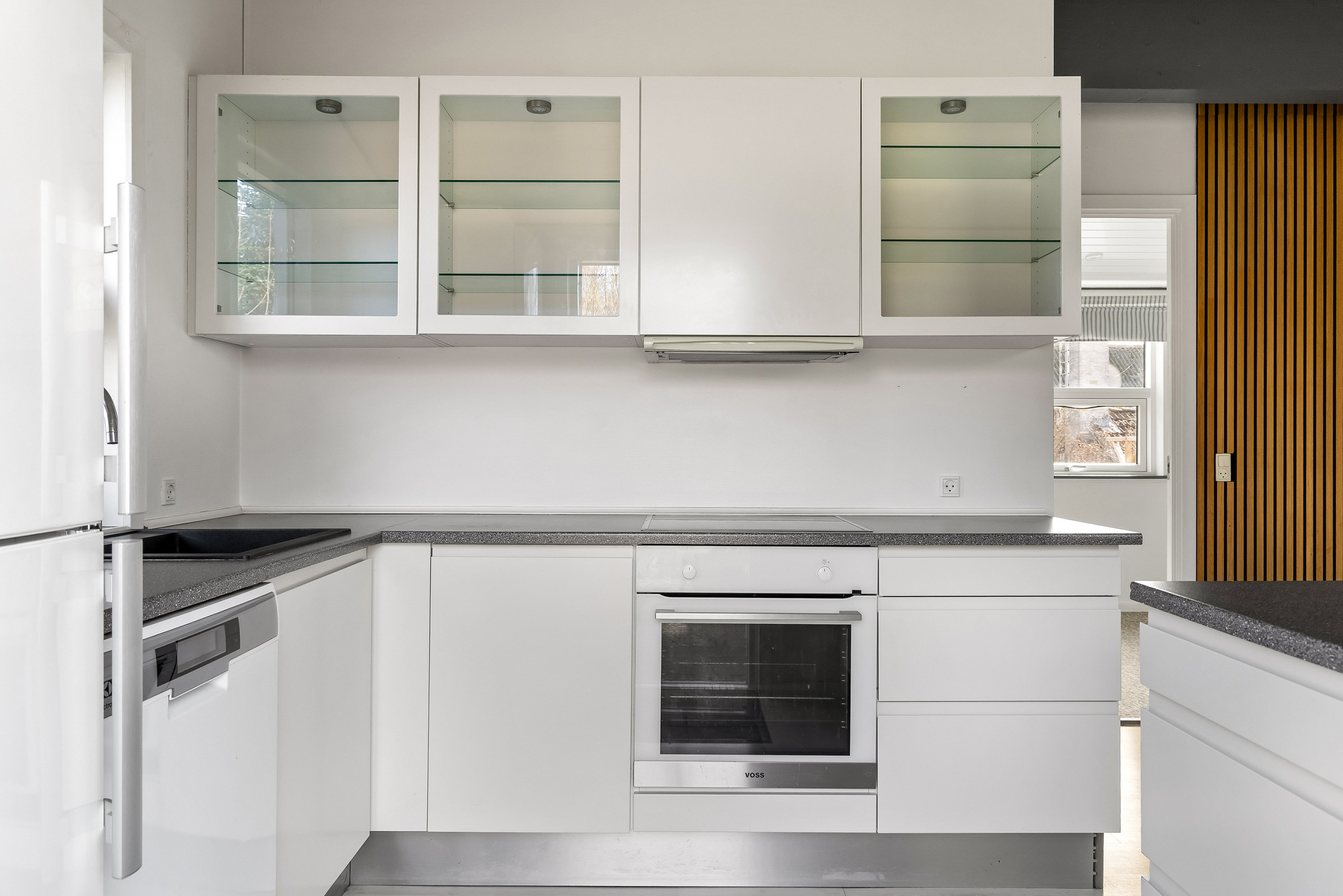 Fremhævet køkken alrum billede i fuldskærmstilstand. Billede af Gammel Kulhusvej 56, Skoven, 3630 Jægerspris