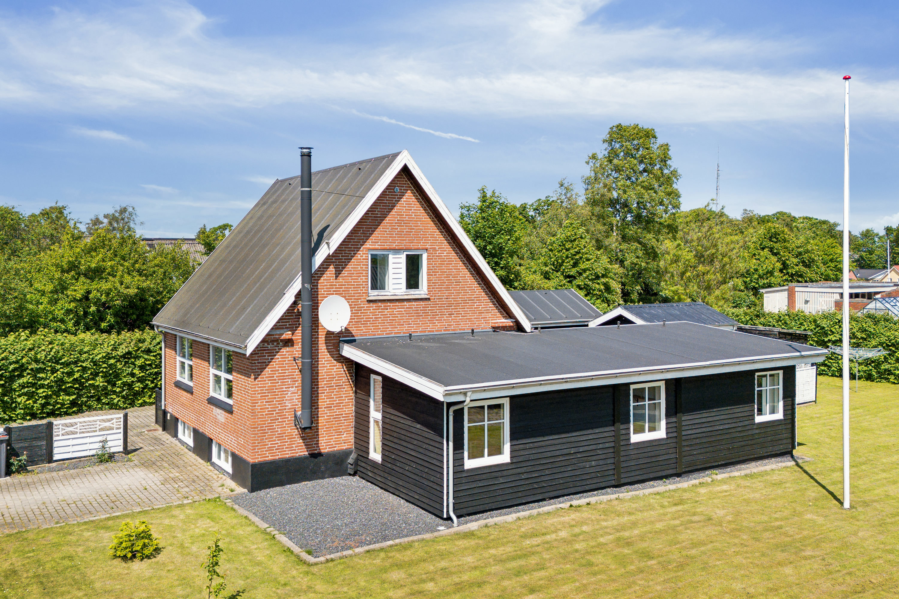 Fremhævet  billede i fuldskærmstilstand. Billede af Risdal 11, Fjellerad, 9260 Gistrup