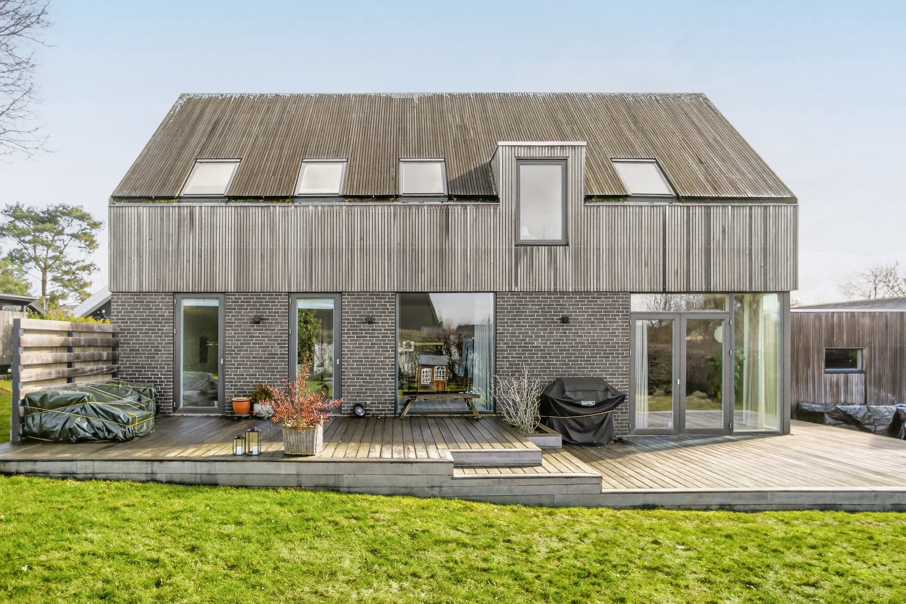 Fremhævet have billede i fuldskærmstilstand. Billede af Tranemosevej 64, 2750 Ballerup