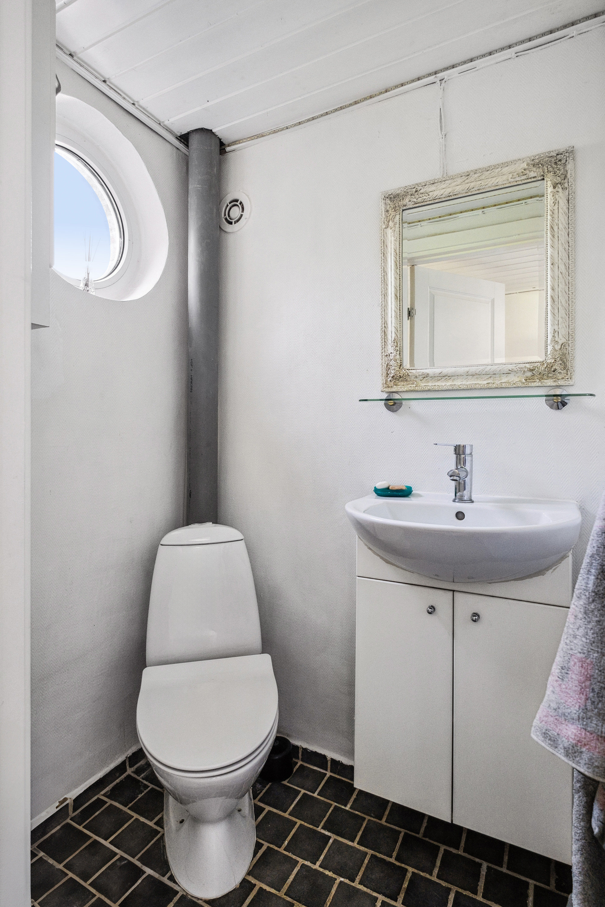 Fremhævet  billede i fuldskærmstilstand. Billede af Risdal 11, Fjellerad, 9260 Gistrup