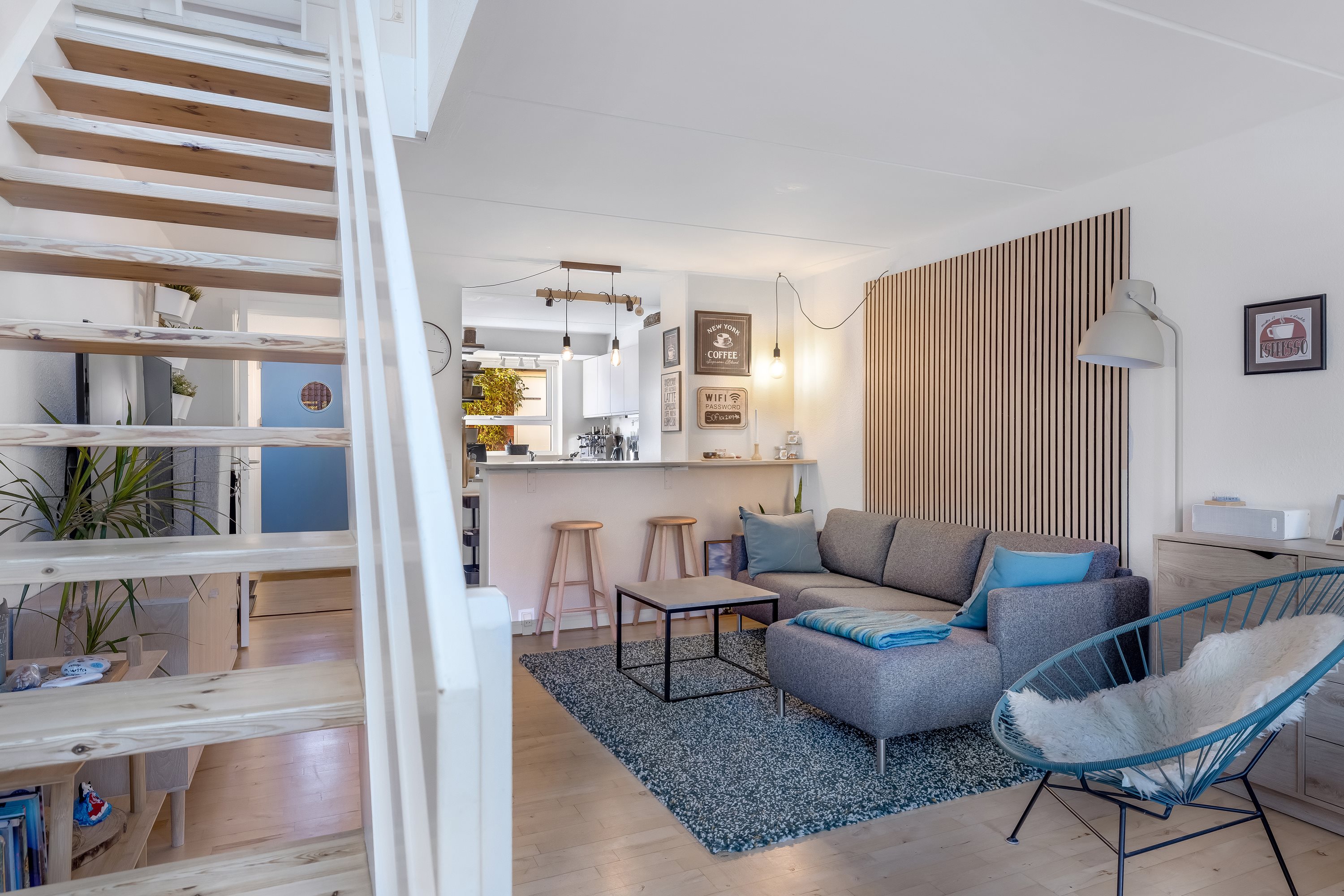 Fremhævet stue billede i fuldskærmstilstand. Billede af Søskrænten 54, Stavtrup, 8260 Viby J