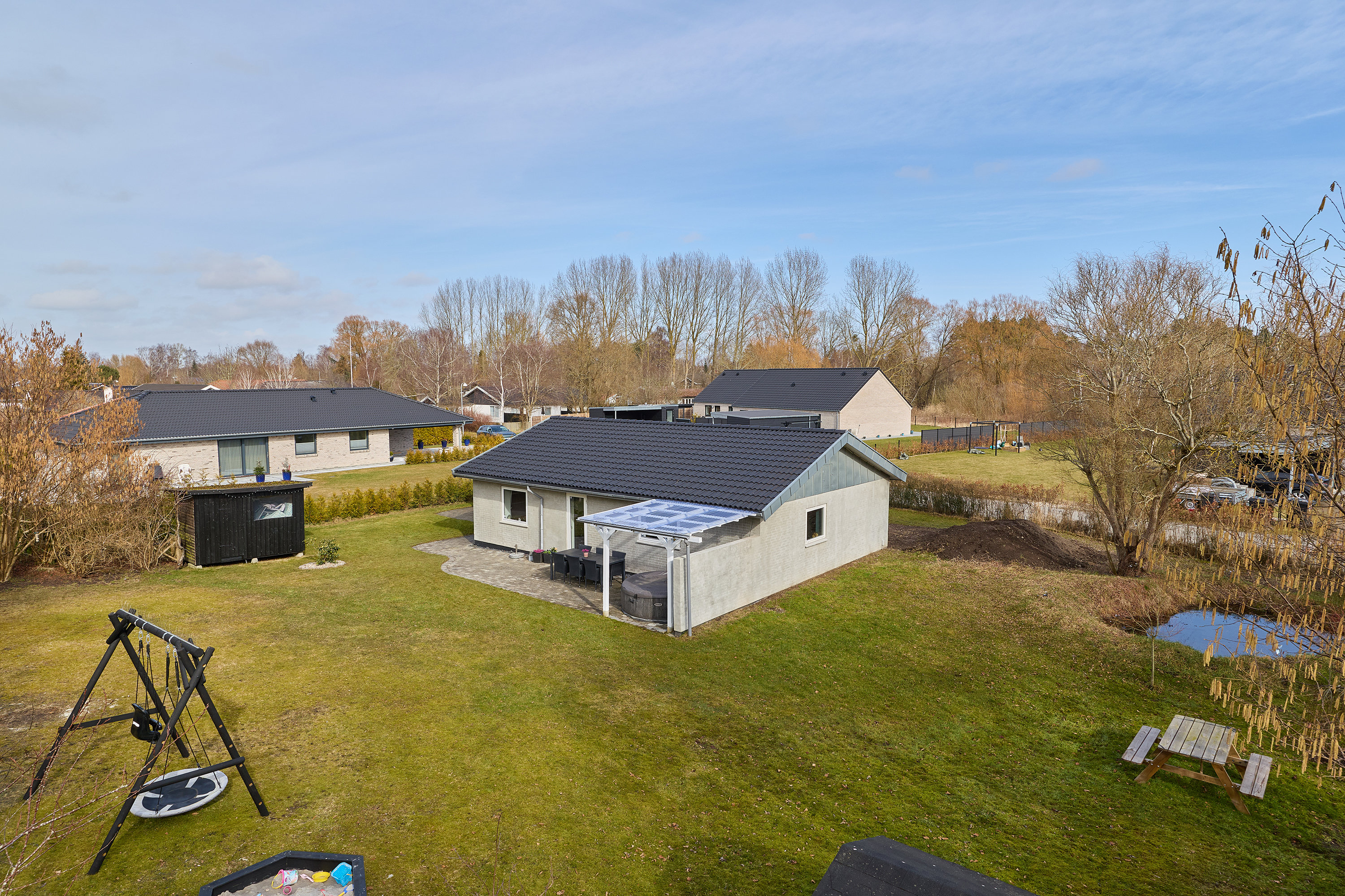 Fremhævet ejendommen billede i fuldskærmstilstand. Billede af Birkeengen 42, 4040 Jyllinge