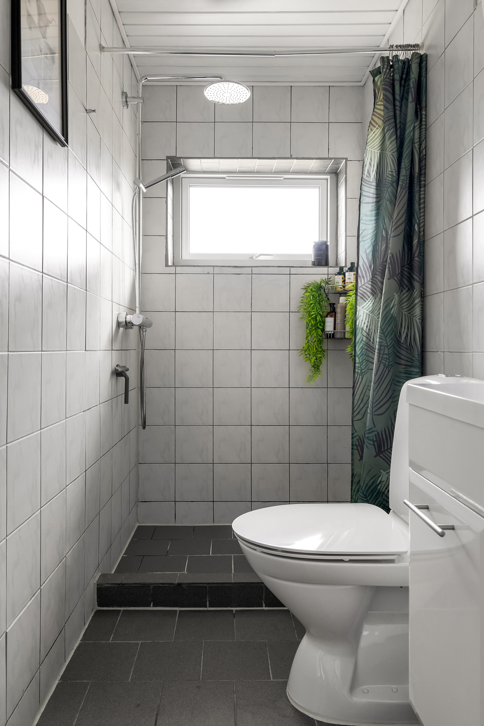 Fremhævet badeværelse billede i fuldskærmstilstand. Billede af Birkeengen 42, 4040 Jyllinge