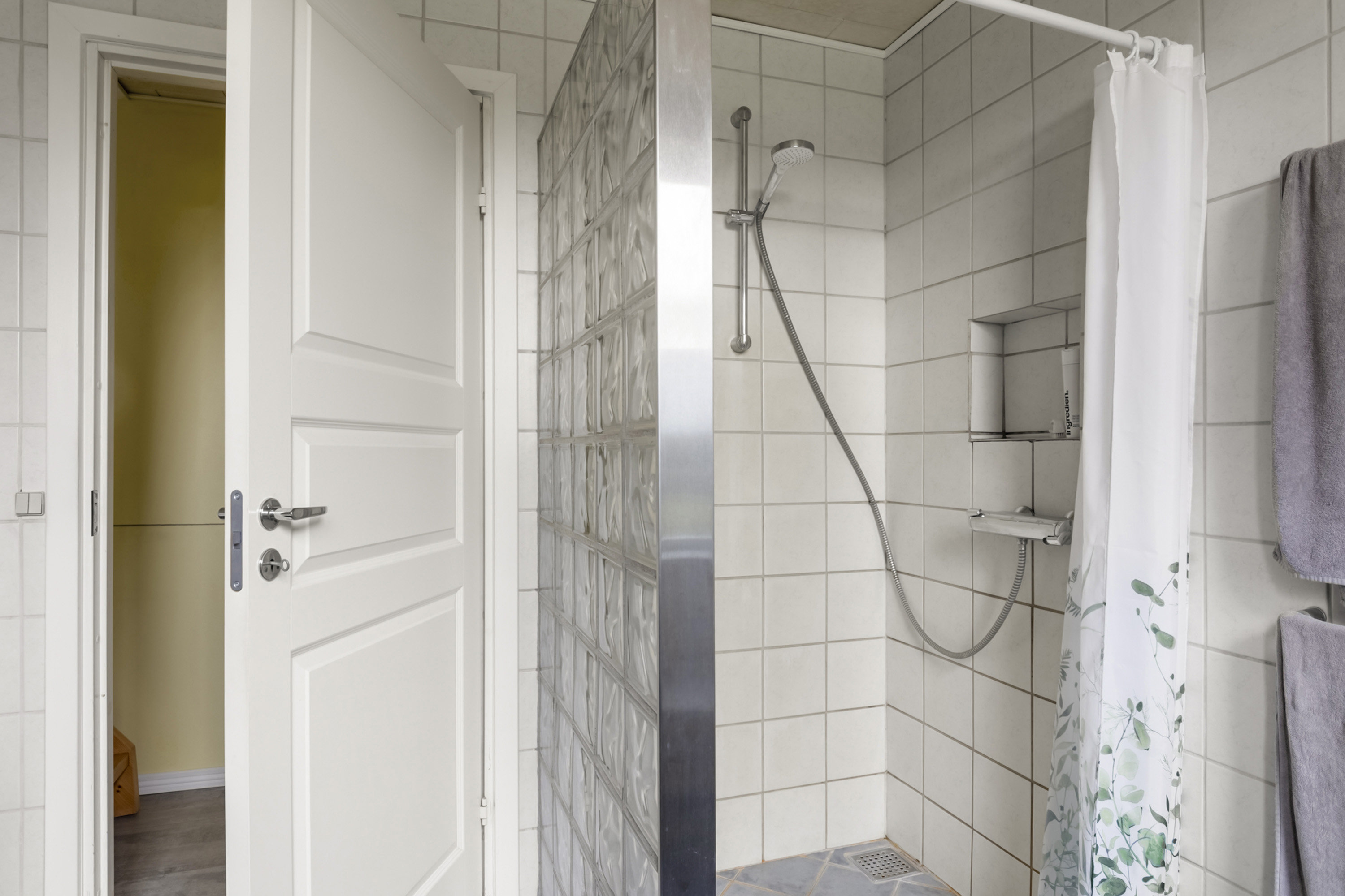 Fremhævet badeværelse billede i fuldskærmstilstand. Billede af Klostergade 16, 6622 Bække