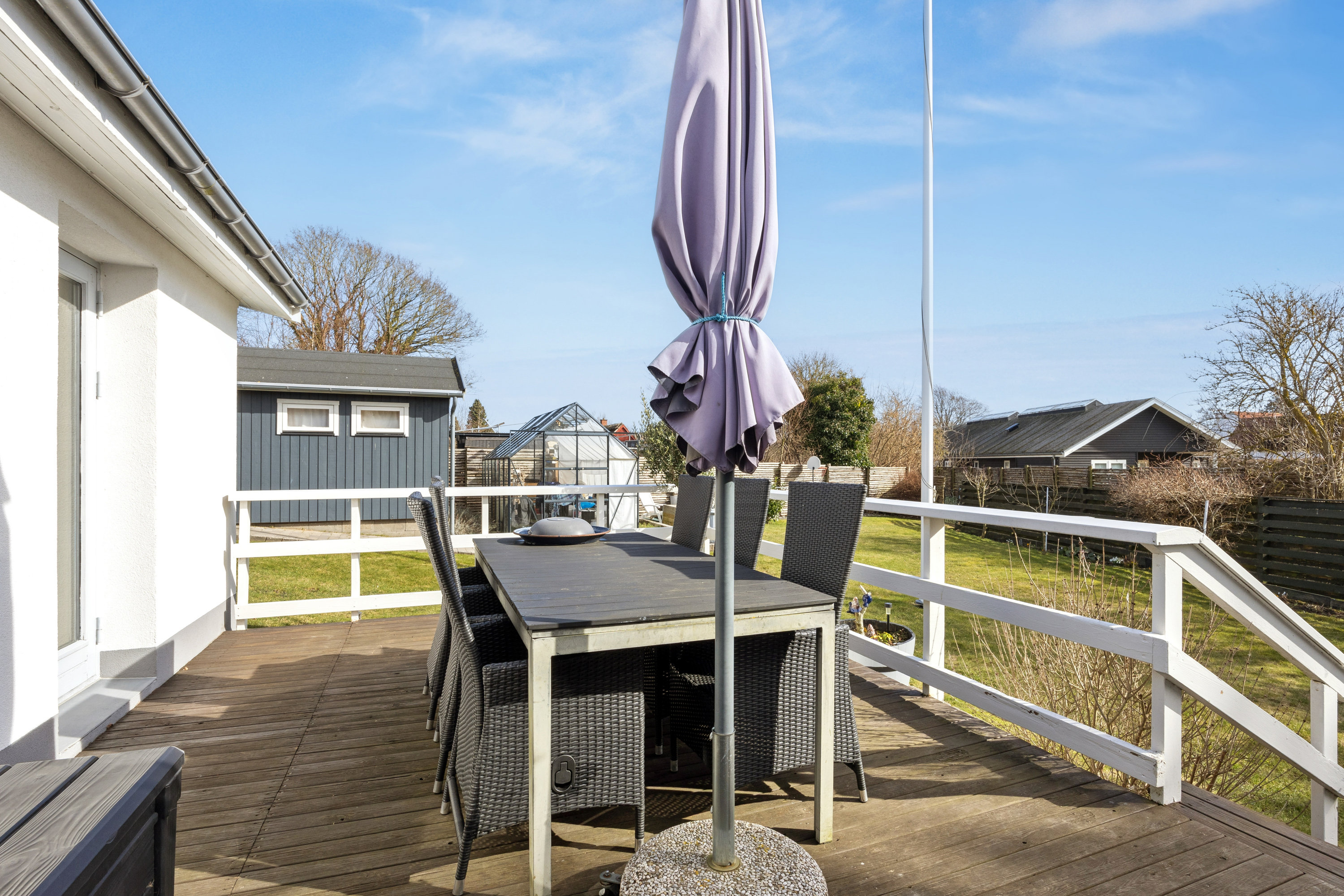 Fremhævet terrasse billede i fuldskærmstilstand. Billede af Langager 25, 4673 Rødvig Stevns