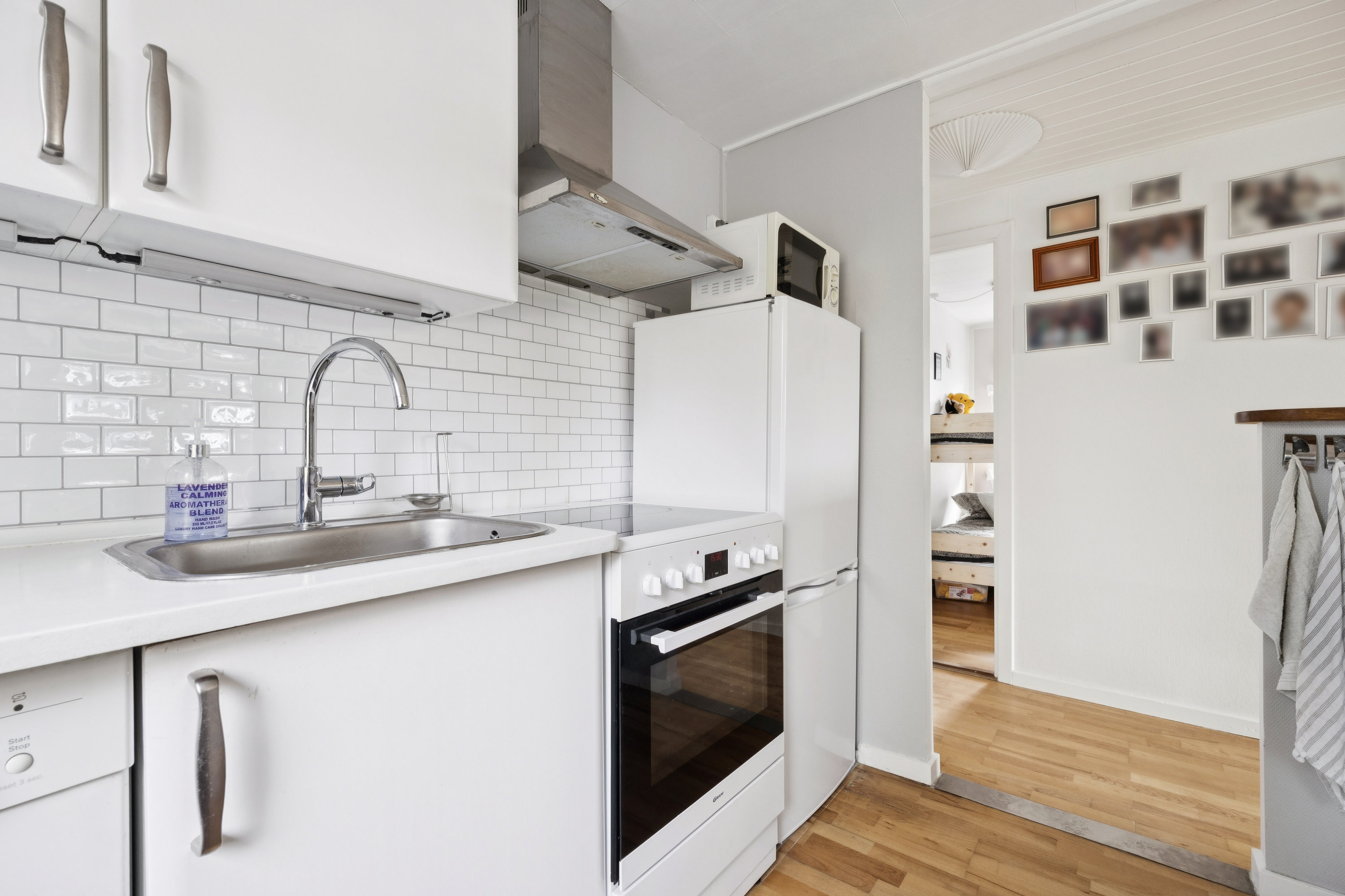 Fremhævet køkken billede i fuldskærmstilstand. Billede af Langager 25, 4673 Rødvig Stevns