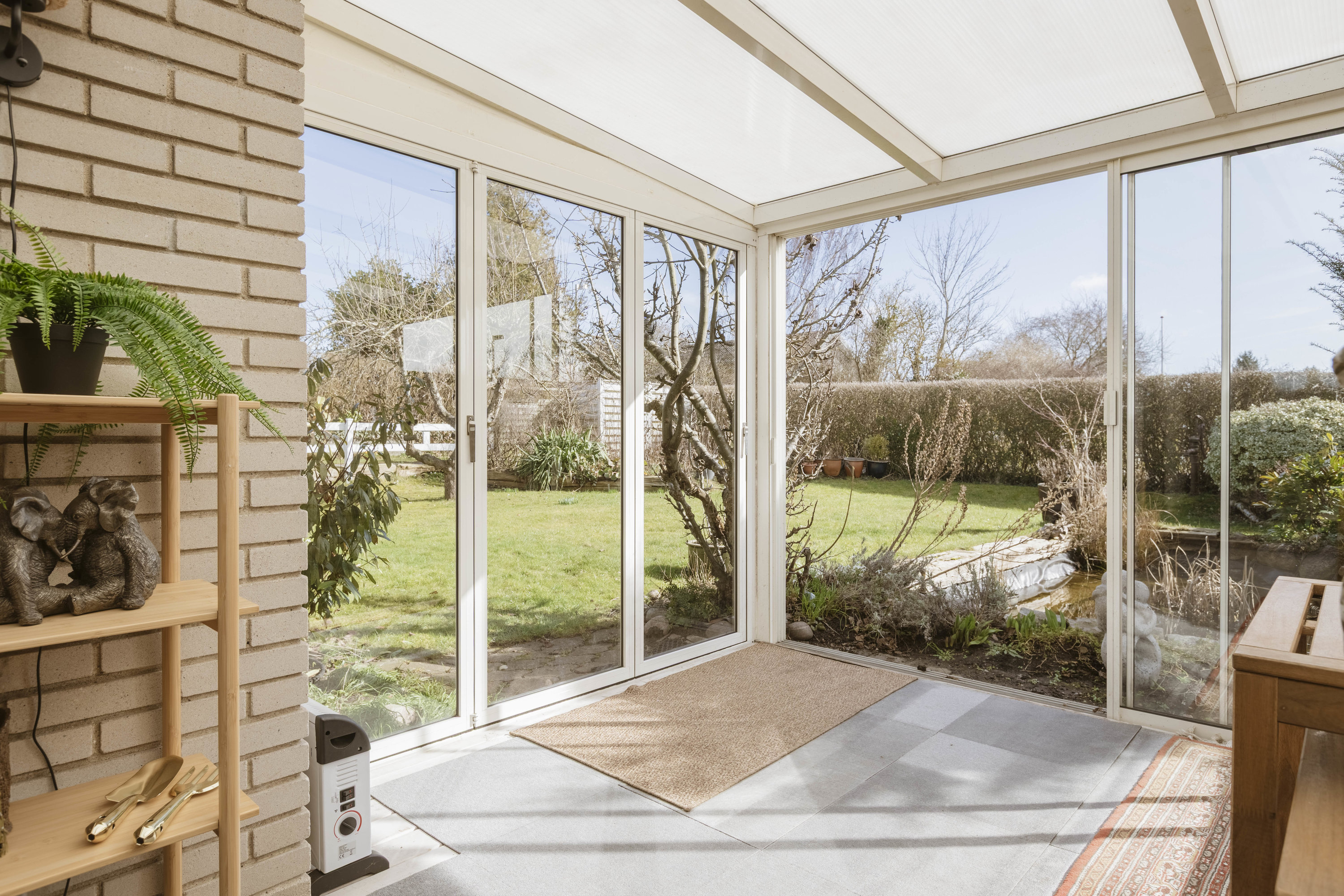 Fremhævet udestue billede i fuldskærmstilstand. Billede af Lerholmvej 12, 2750 Ballerup