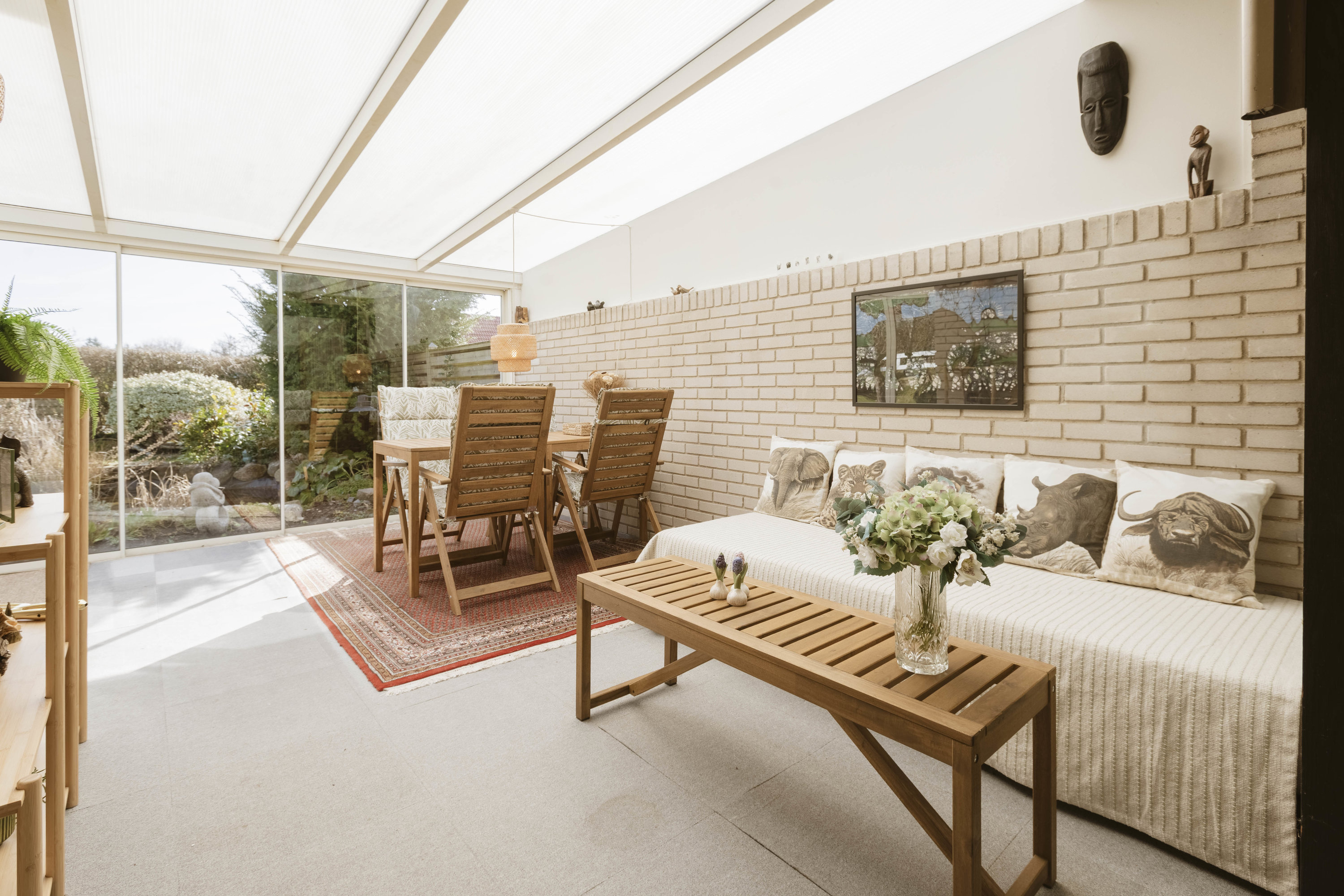 Fremhævet udestue billede i fuldskærmstilstand. Billede af Lerholmvej 12, 2750 Ballerup