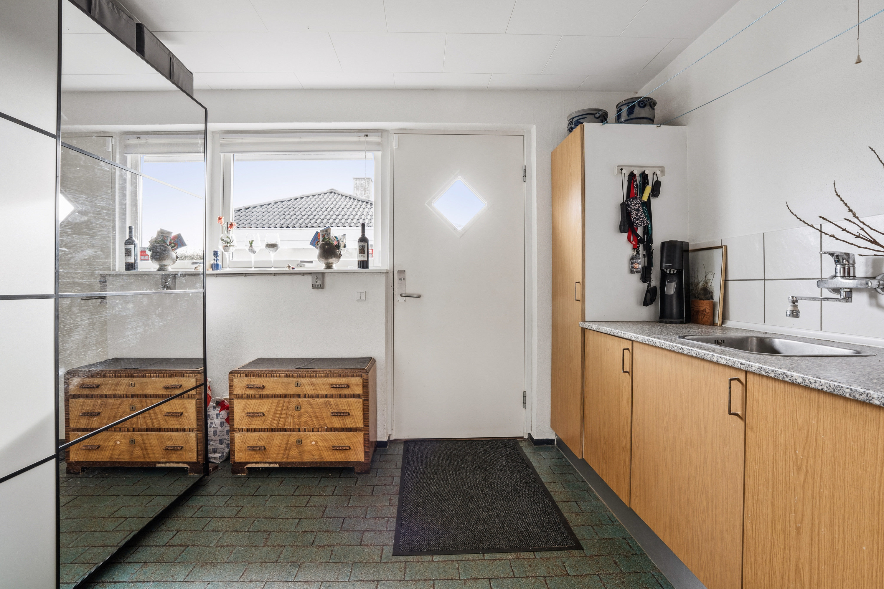 Fremhævet køkken billede i fuldskærmstilstand. Billede af Blommevænget 27, 9000 Aalborg