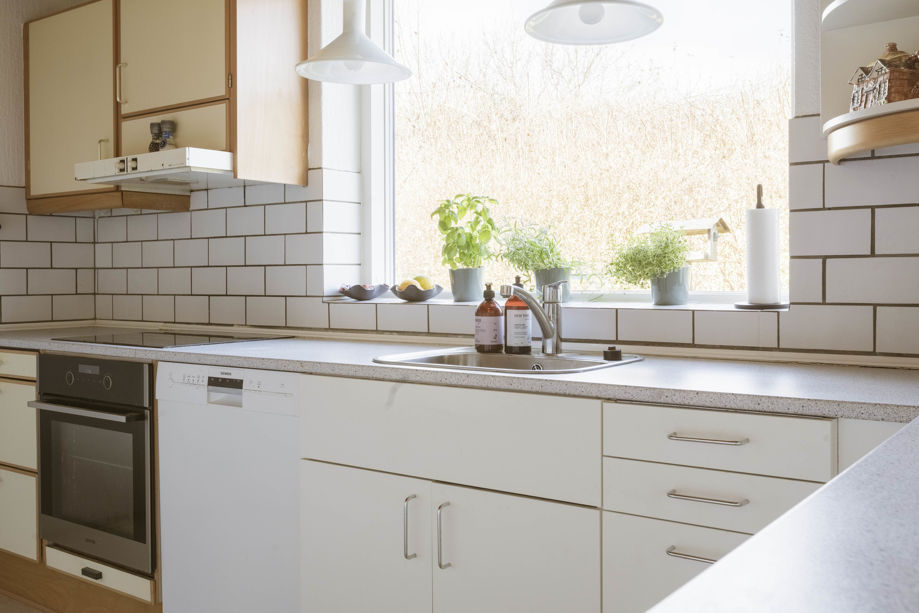 Fremhævet køkken billede i fuldskærmstilstand. Billede af Lerholmvej 12, 2750 Ballerup