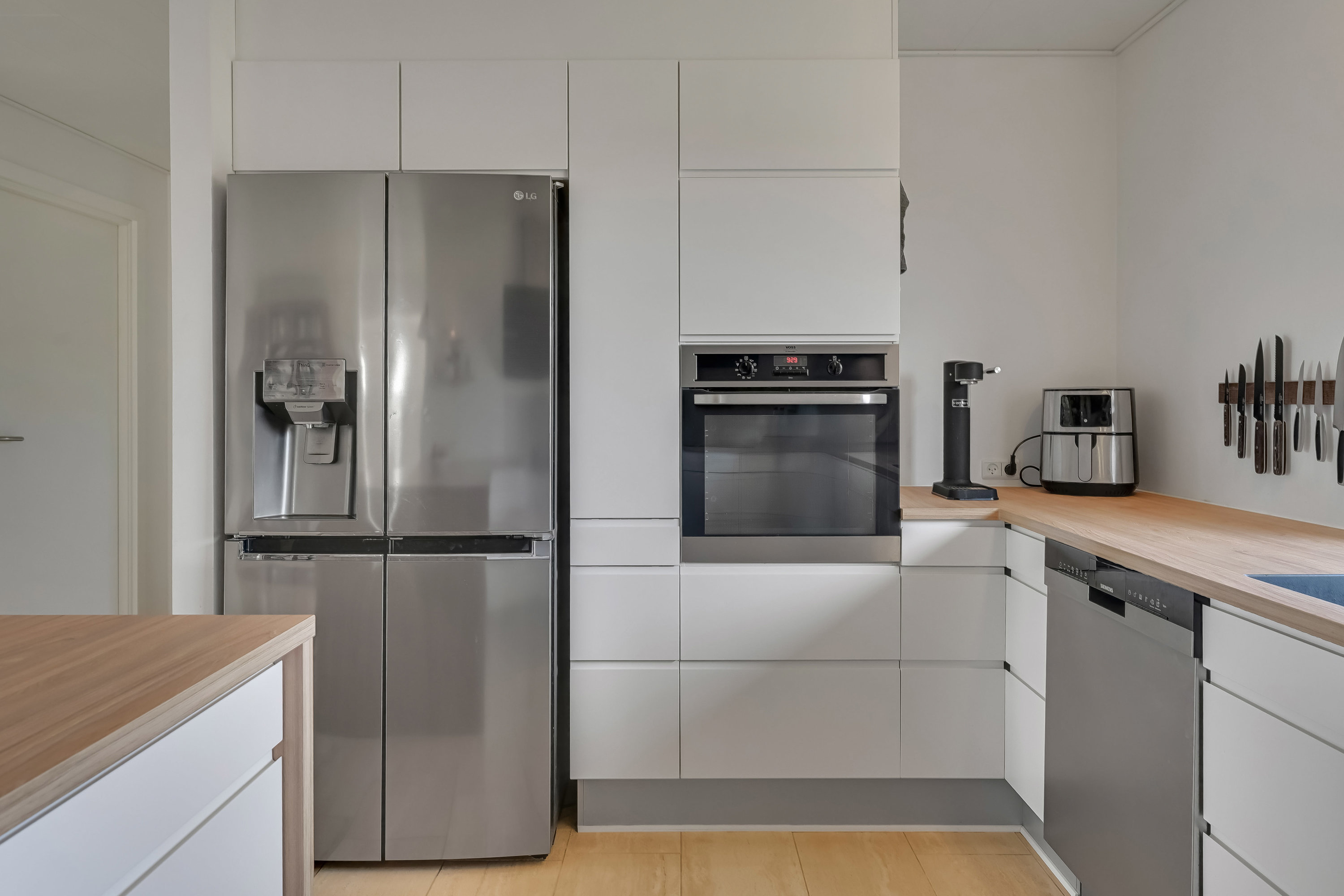 Fremhævet køkken billede i fuldskærmstilstand. Billede af Lillevang 120, 7190 Billund