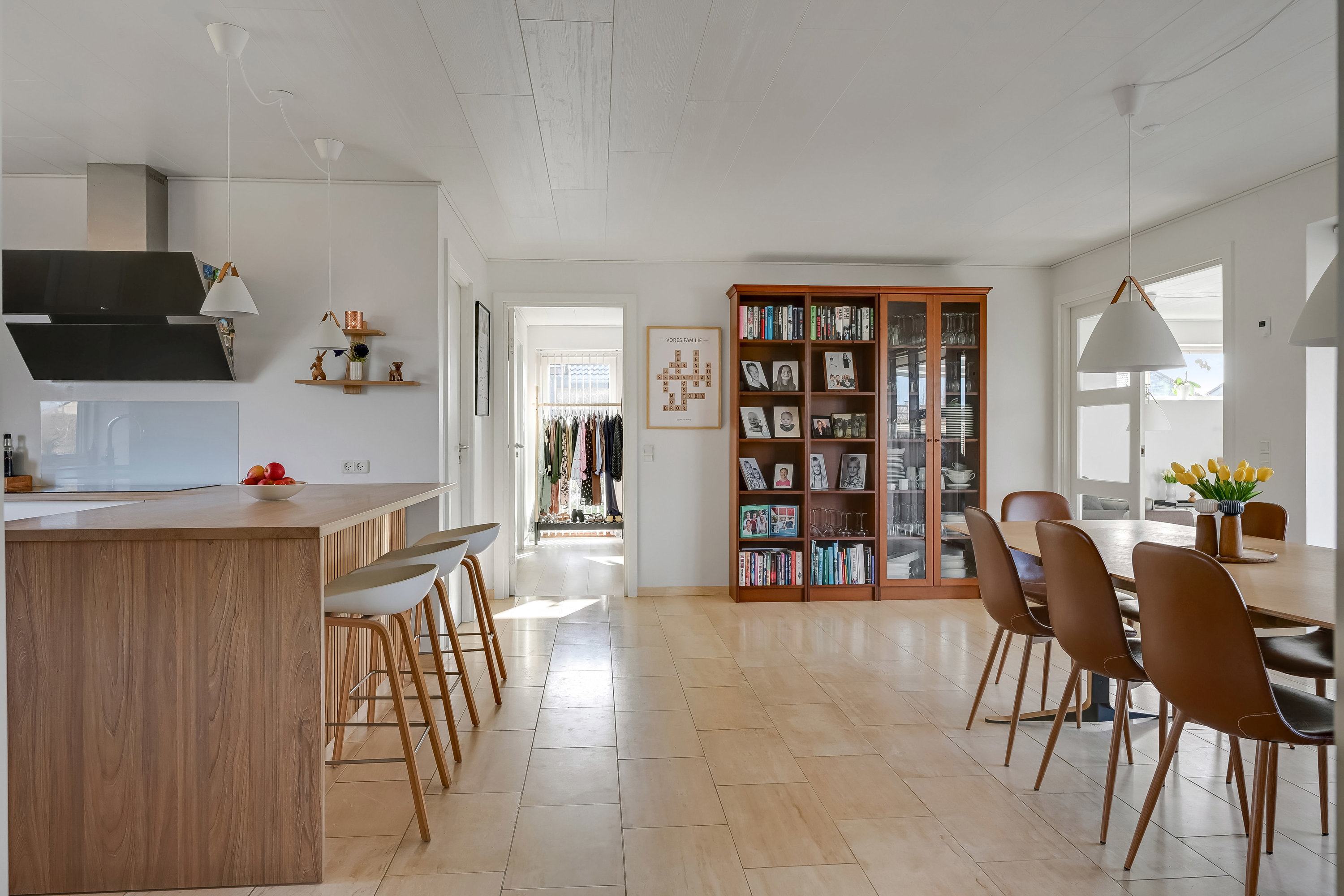 Fremhævet køkken billede i fuldskærmstilstand. Billede af Lillevang 120, 7190 Billund