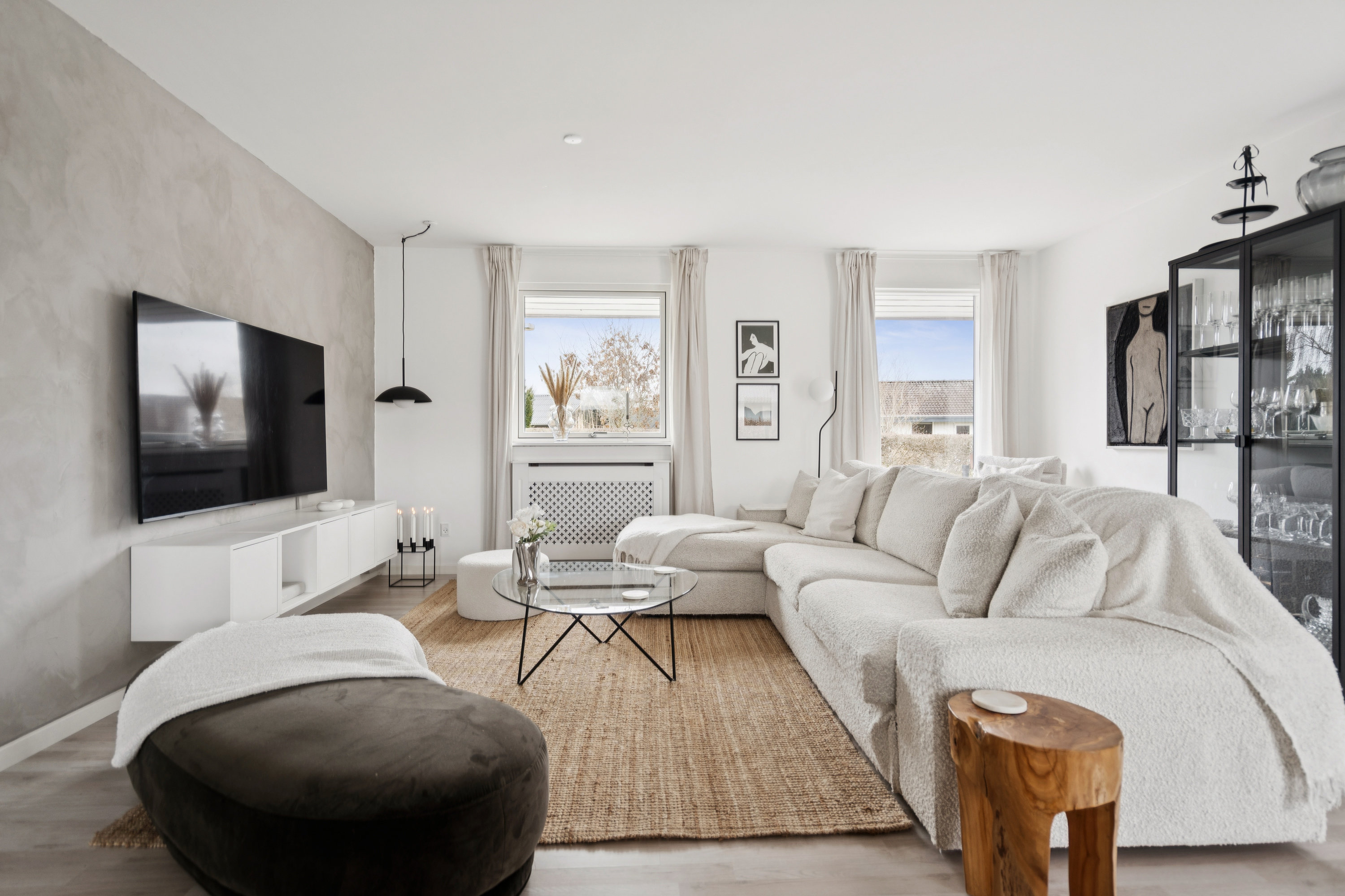 Fremhævet stue billede i fuldskærmstilstand. Billede af Gravenstenvej 28, 9000 Aalborg