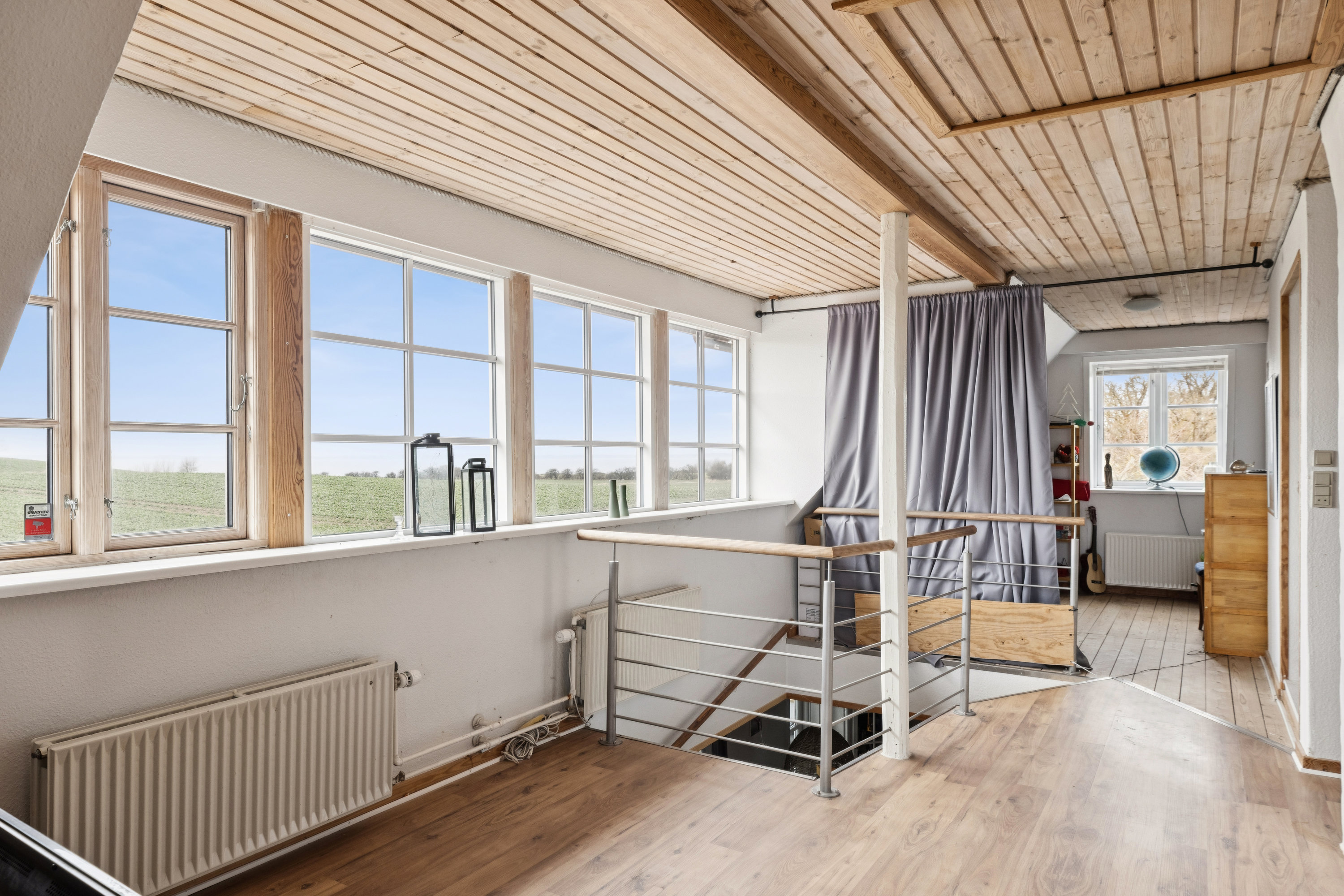 Fremhævet stue billede i fuldskærmstilstand. Billede af Vestermark 4, Kegnæs, 6470 Sydals