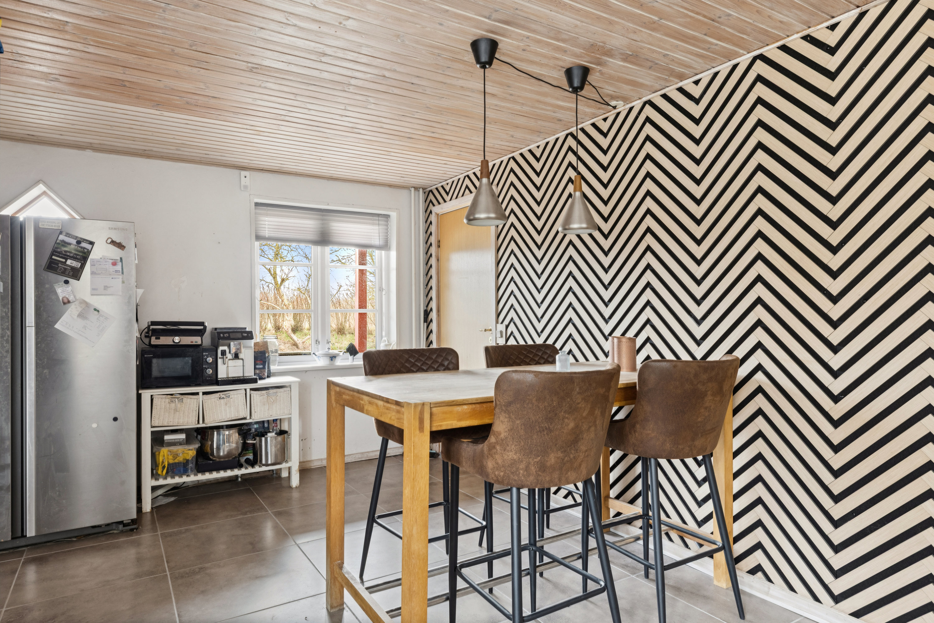 Fremhævet stue billede i fuldskærmstilstand. Billede af Vestermark 4, Kegnæs, 6470 Sydals