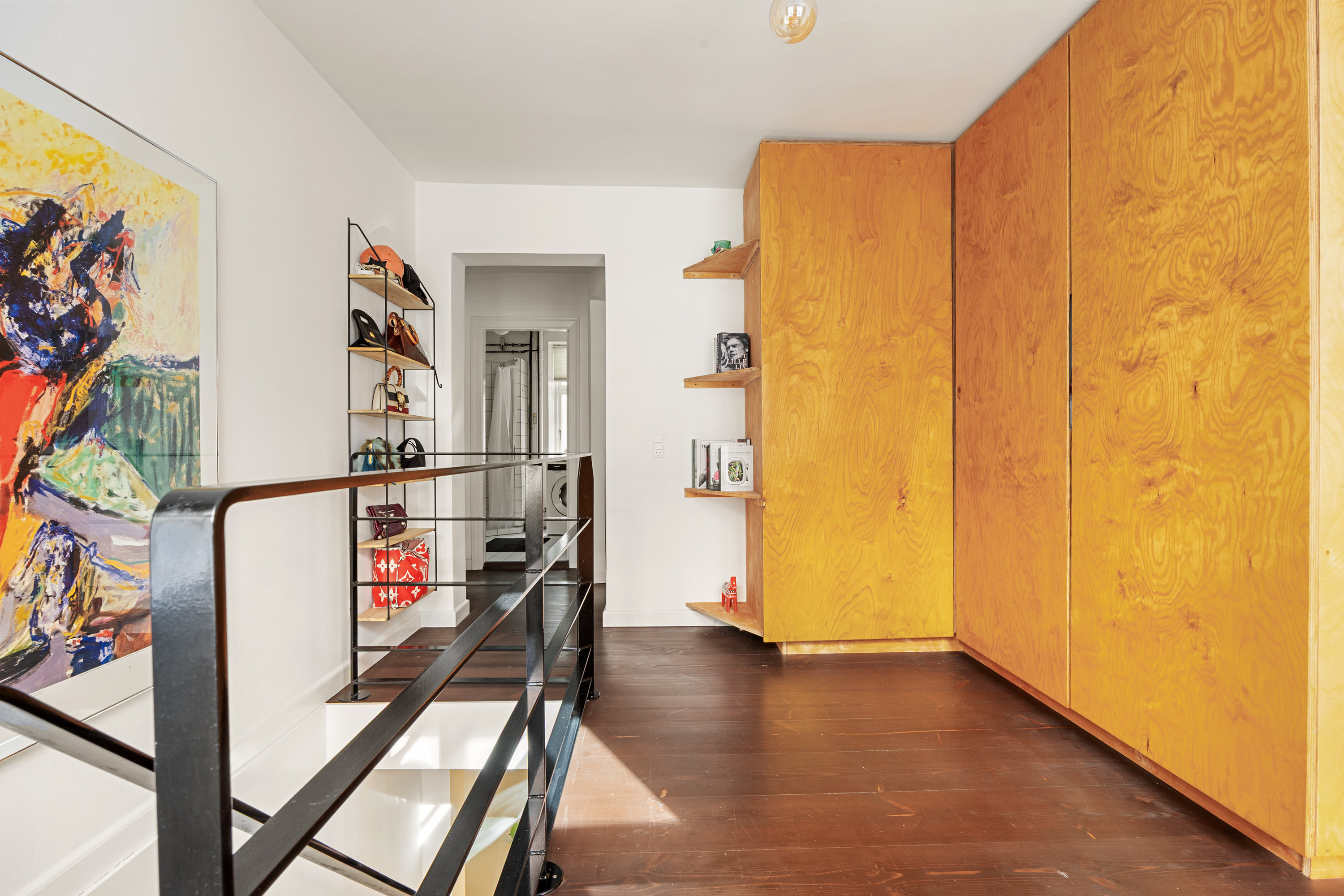 Fremhævet andet billede i fuldskærmstilstand. Billede af Peter Fabers Gade 28, st.. th., 2200 København N