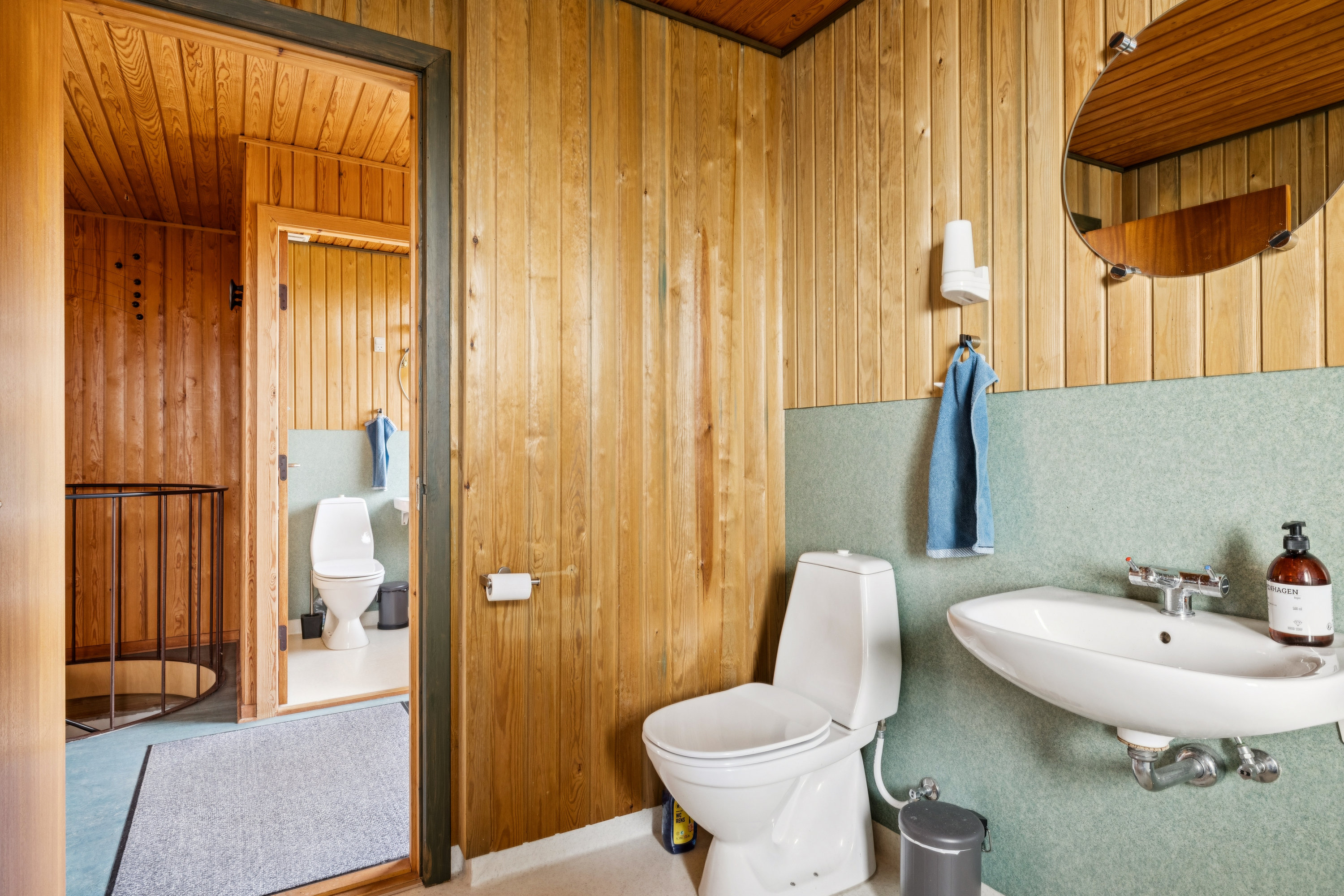 Fremhævet badeværelse billede i fuldskærmstilstand. Billede af Bertavej 18, Gjerrild, 8500 Grenaa